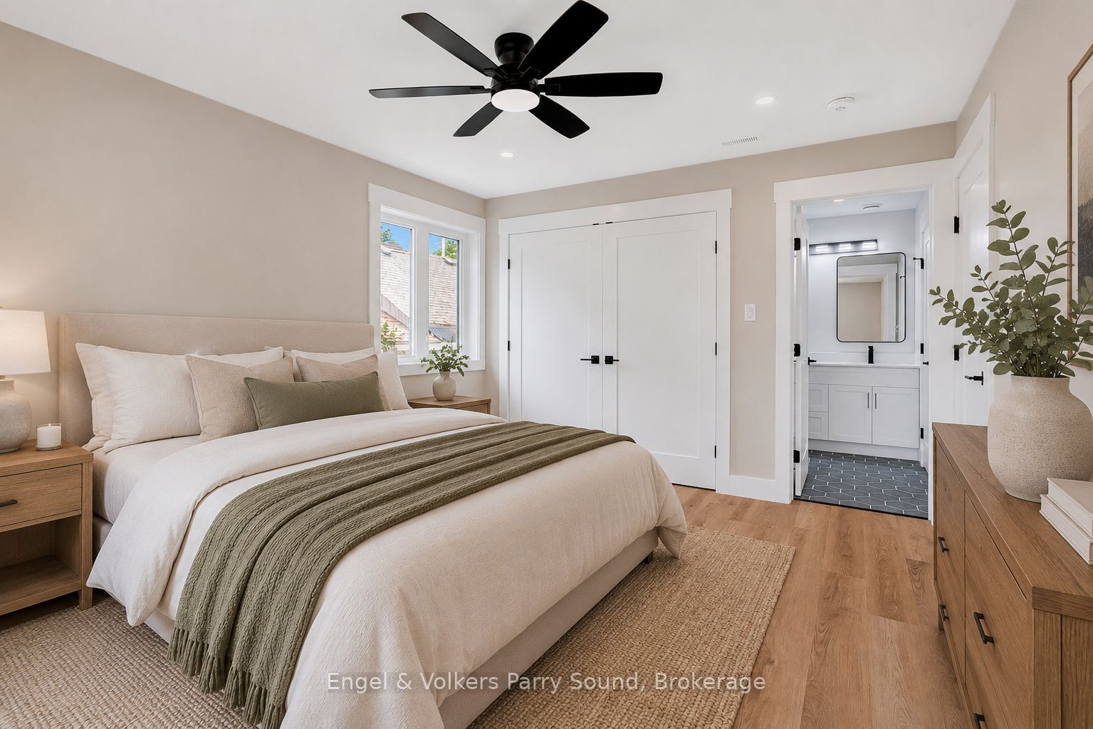 46 Forest Street Property Photo 14