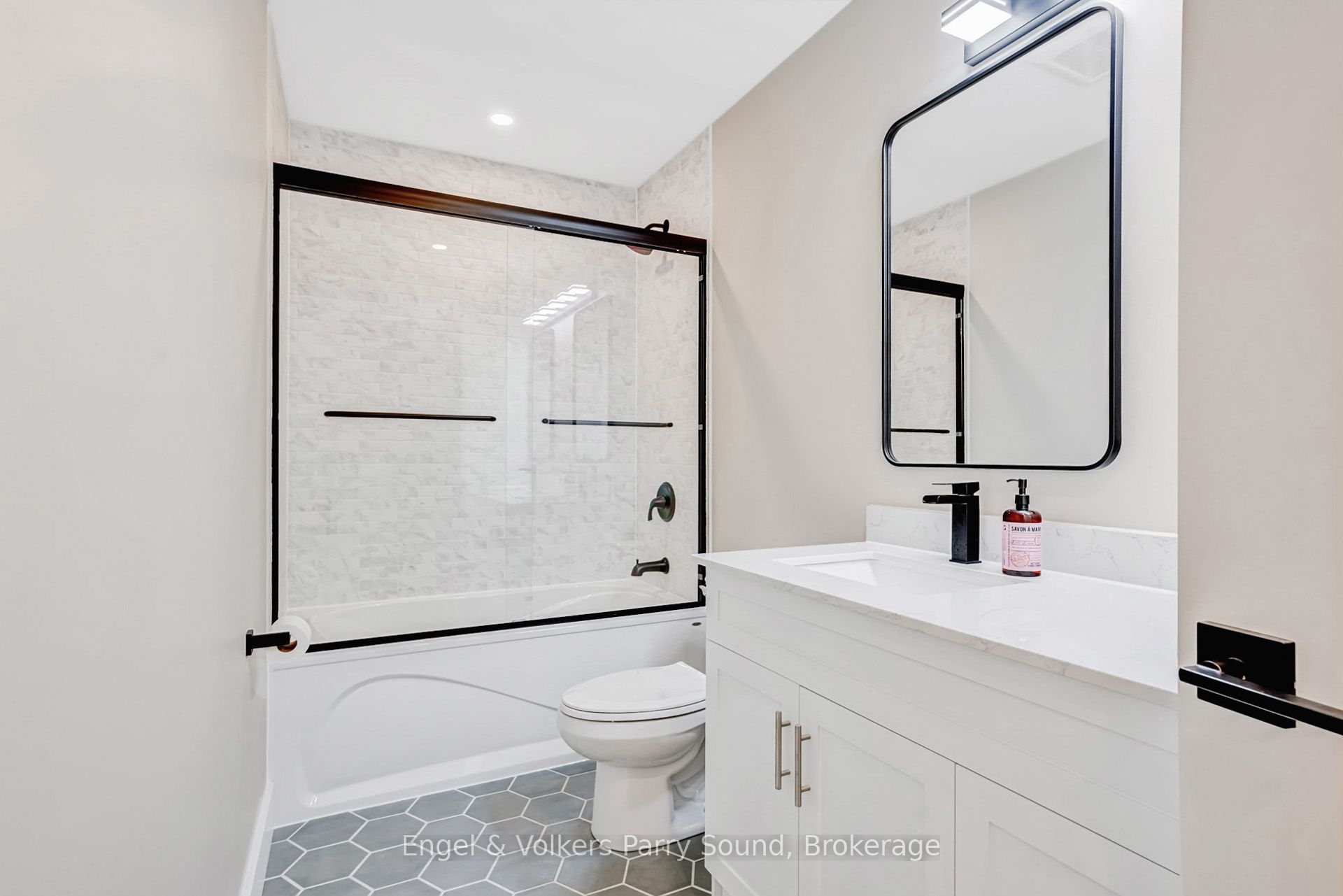 46 Forest Street Property Photo 17