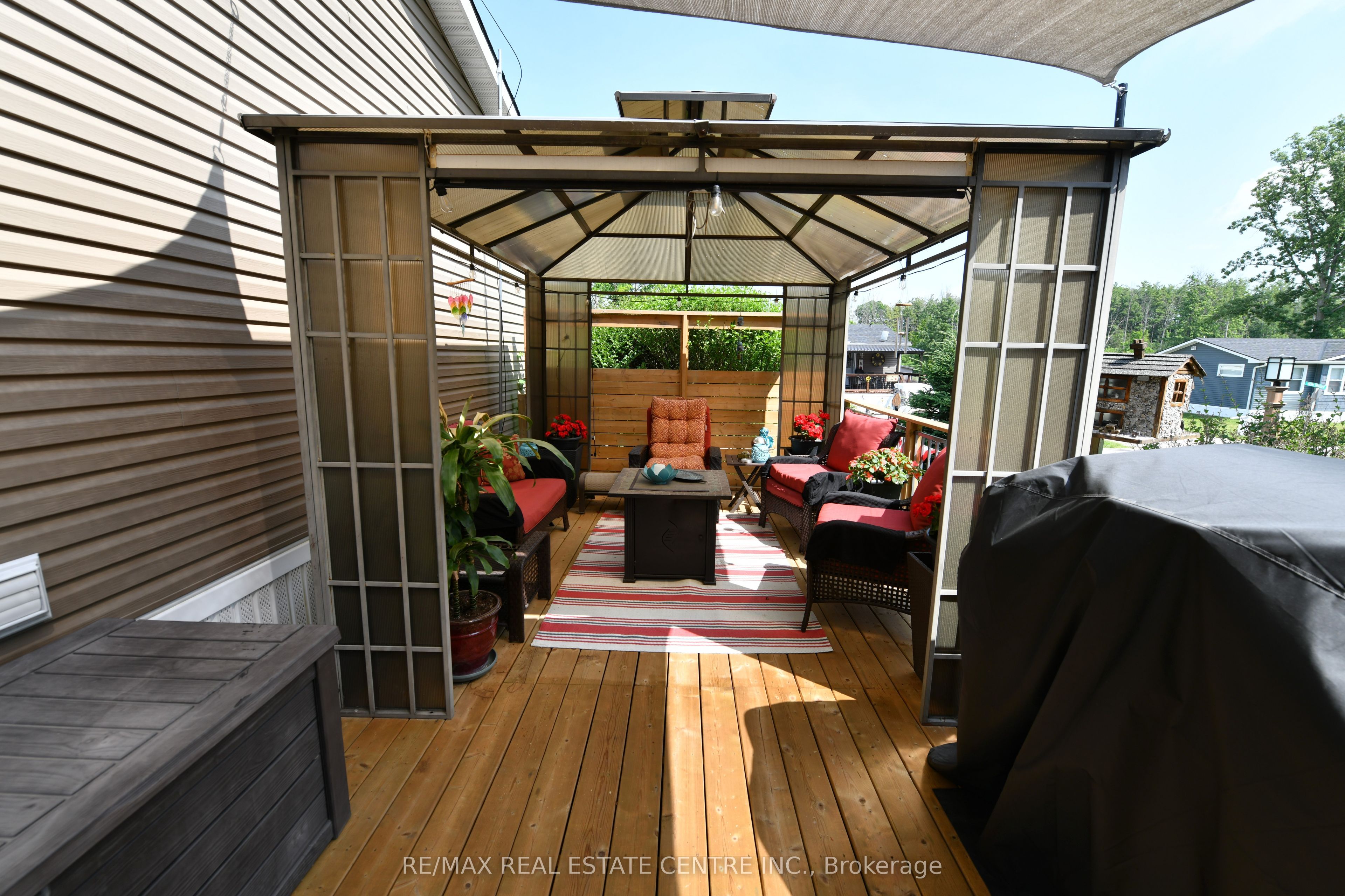 1429 Sheffield Road Property Photo 22