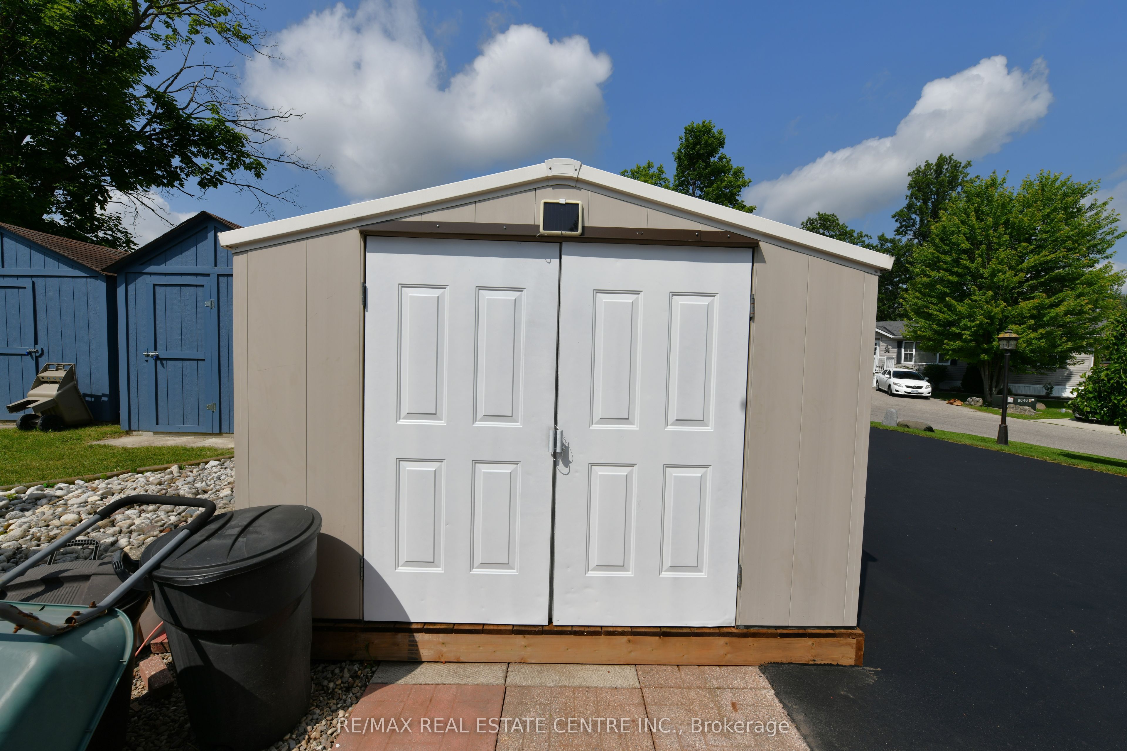 1429 Sheffield Road Property Photo 24