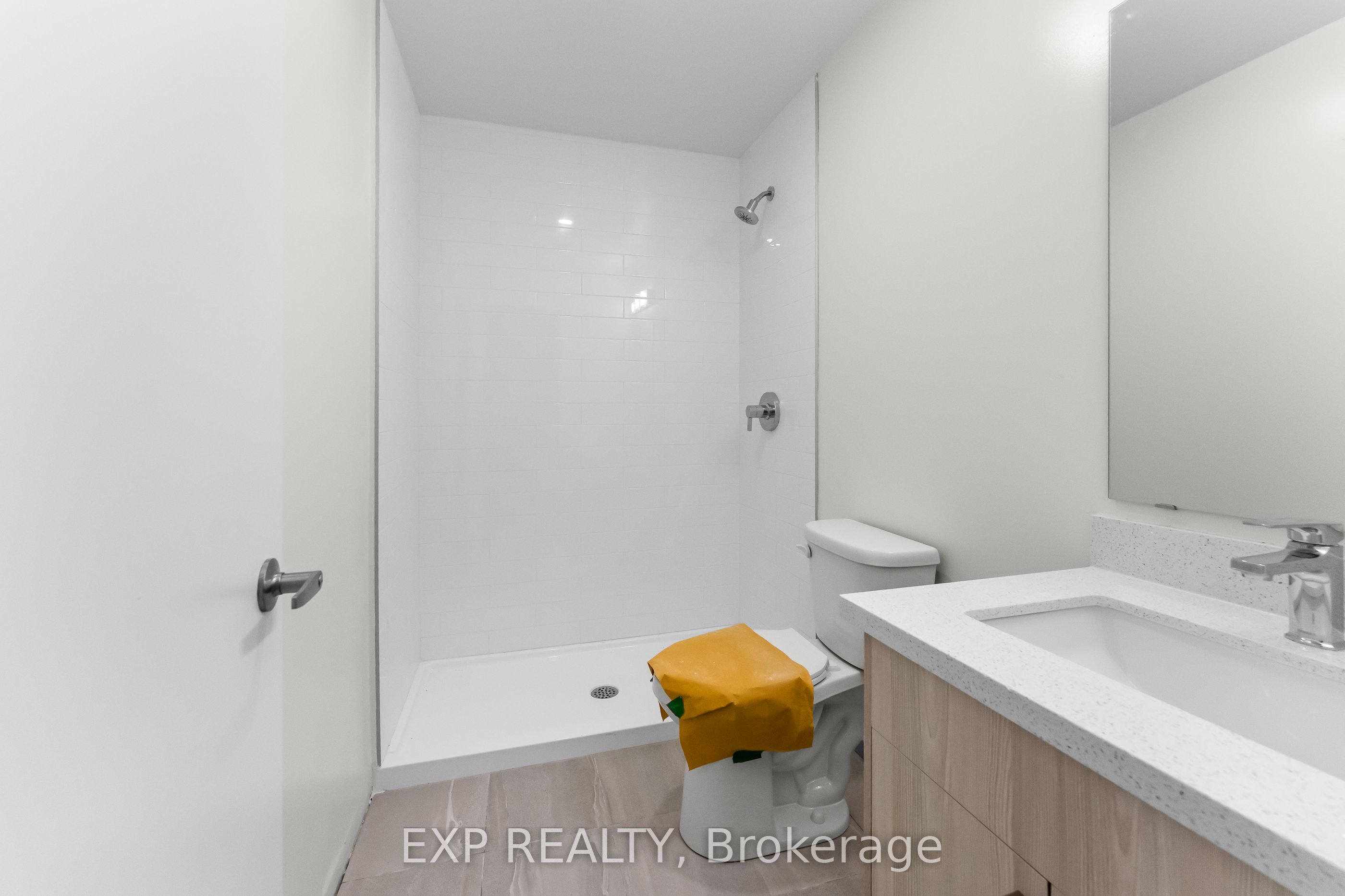 350 Prince Charles Dr Drive 247 Property Photo 16