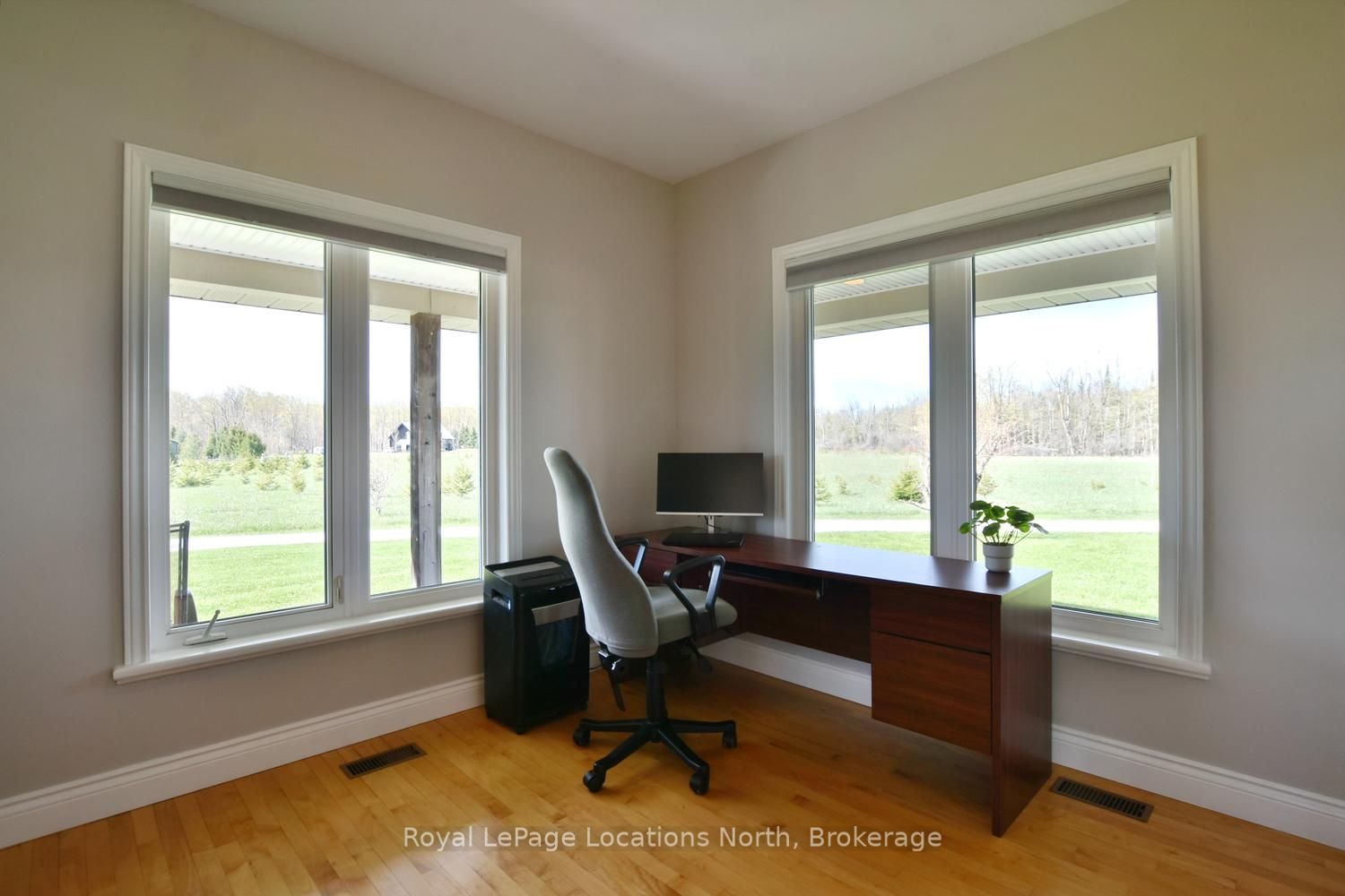 245337 22 Side Road Property Photo 16