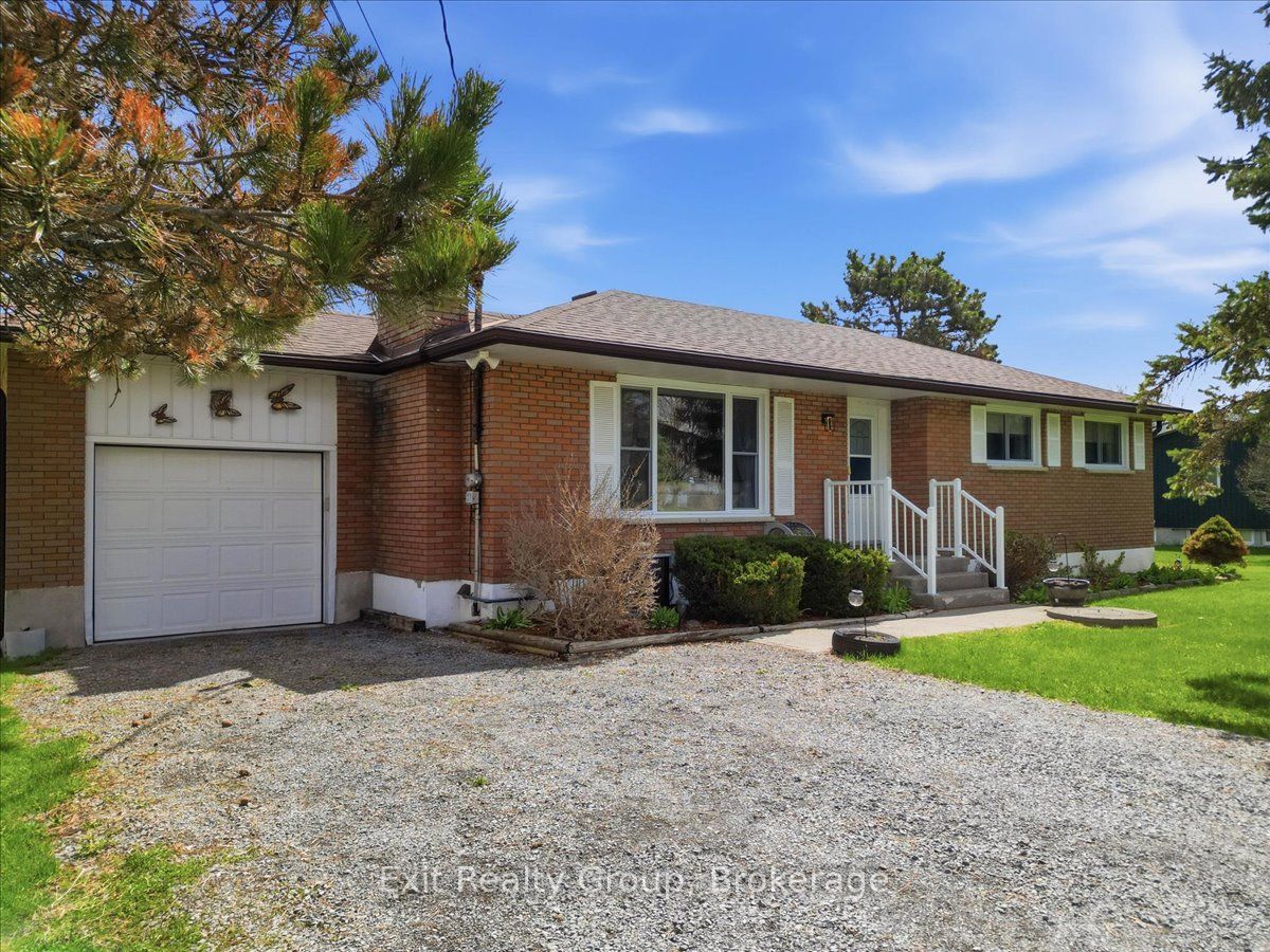 196 Elmwood Drive Property Photo 1