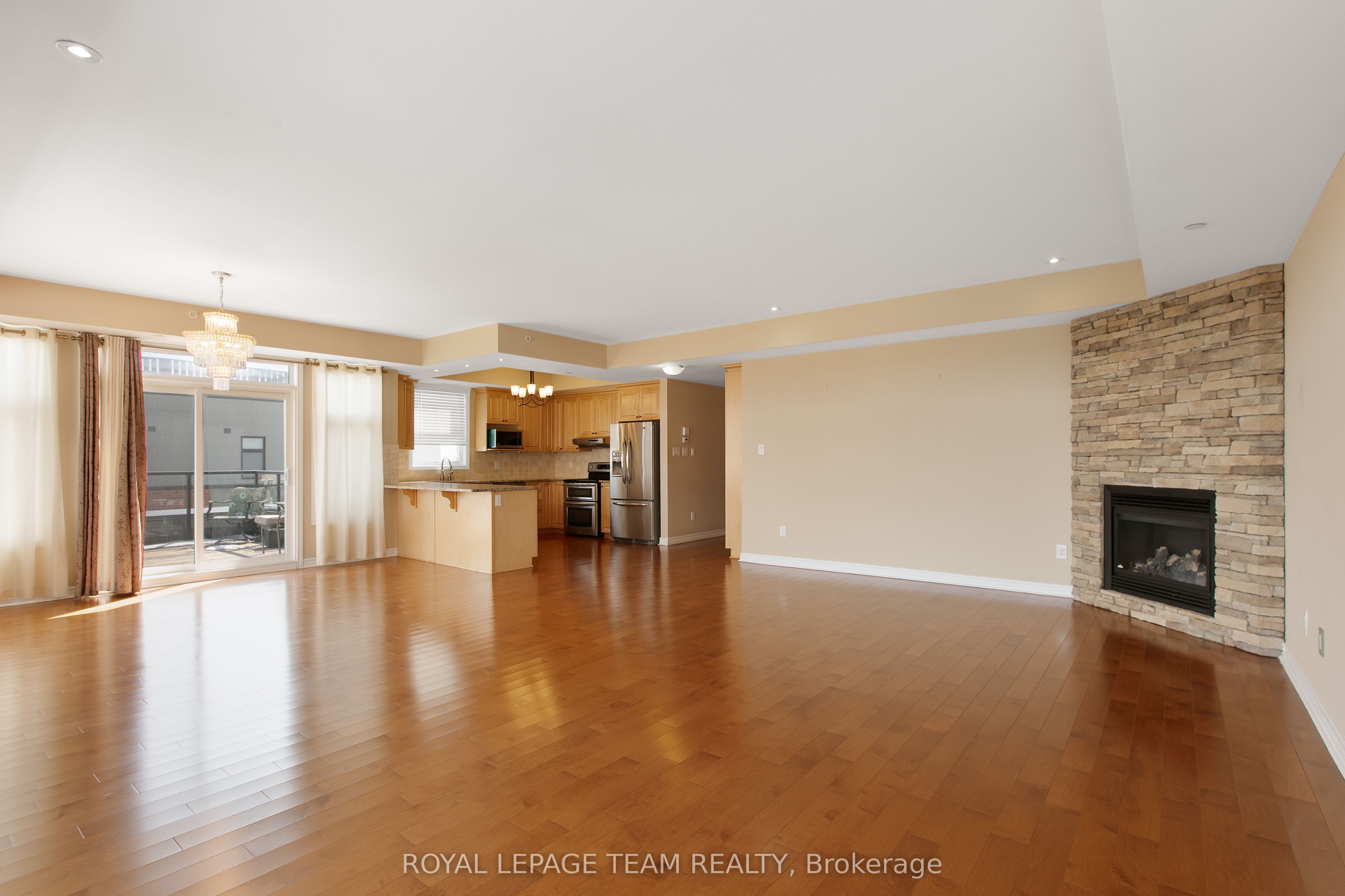 659 Sue Holloway Drive 401 Property Photo 15