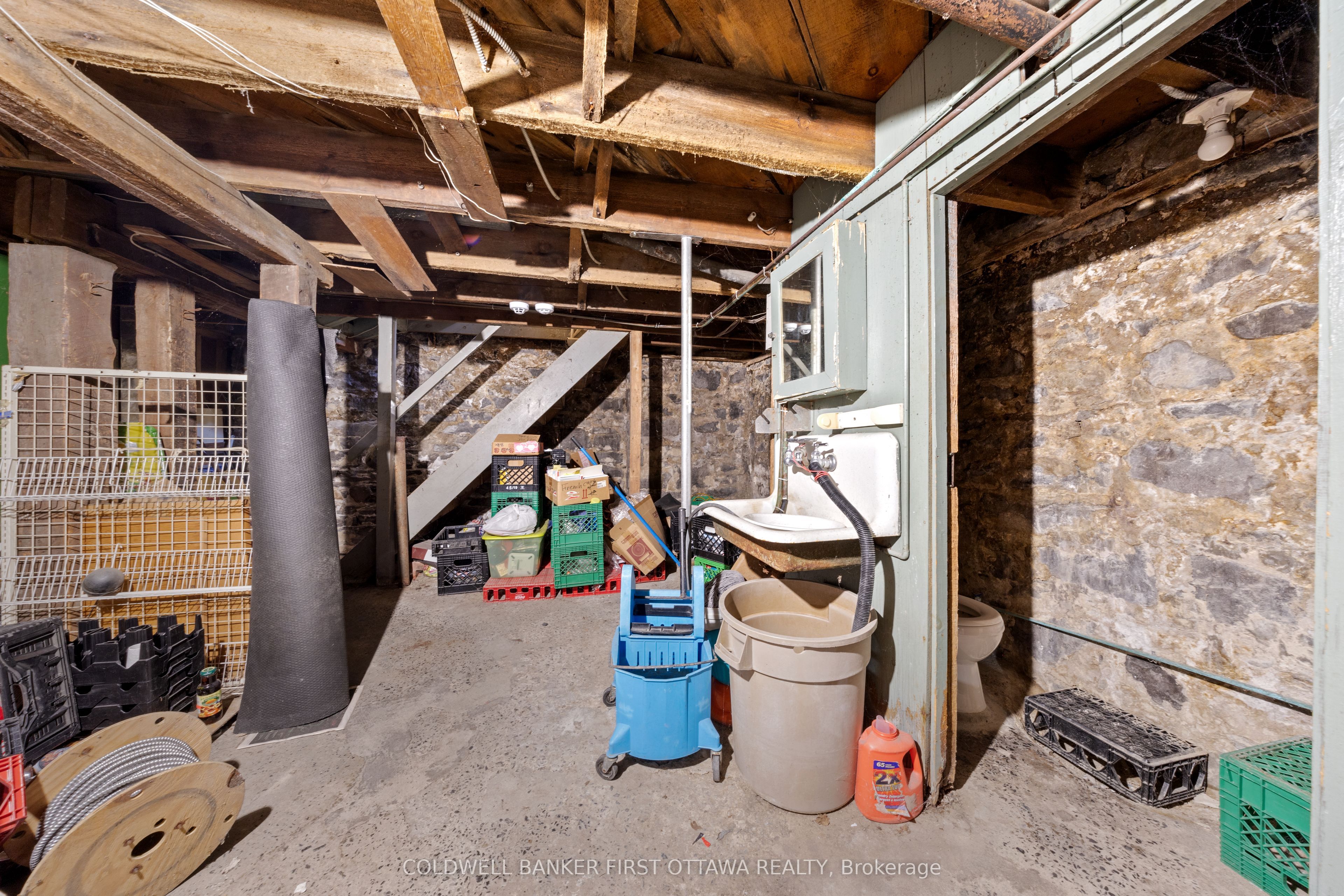 245 Bay Street Property Photo 35