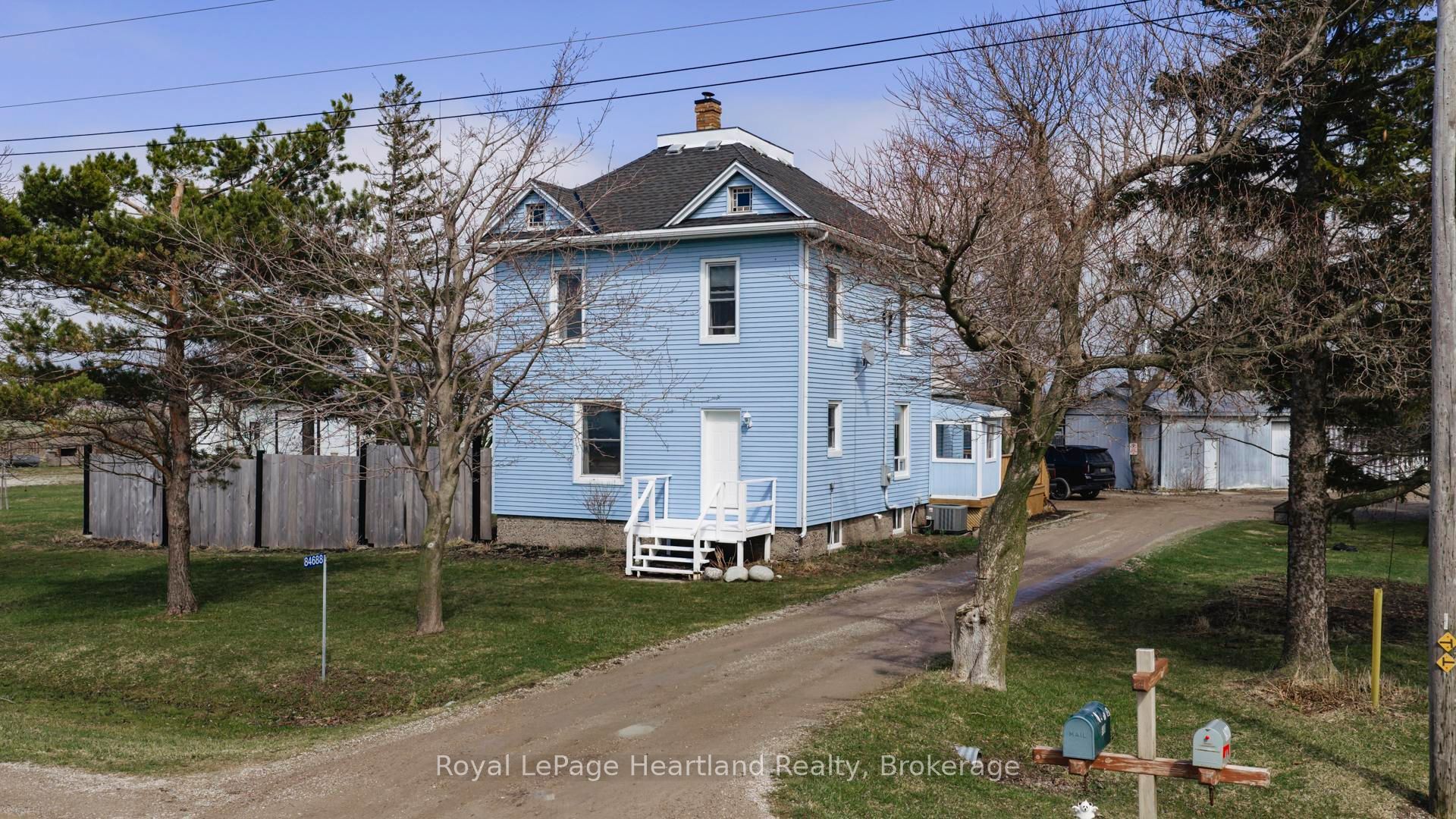 84688 Bluewater Highway Property Photo 1
