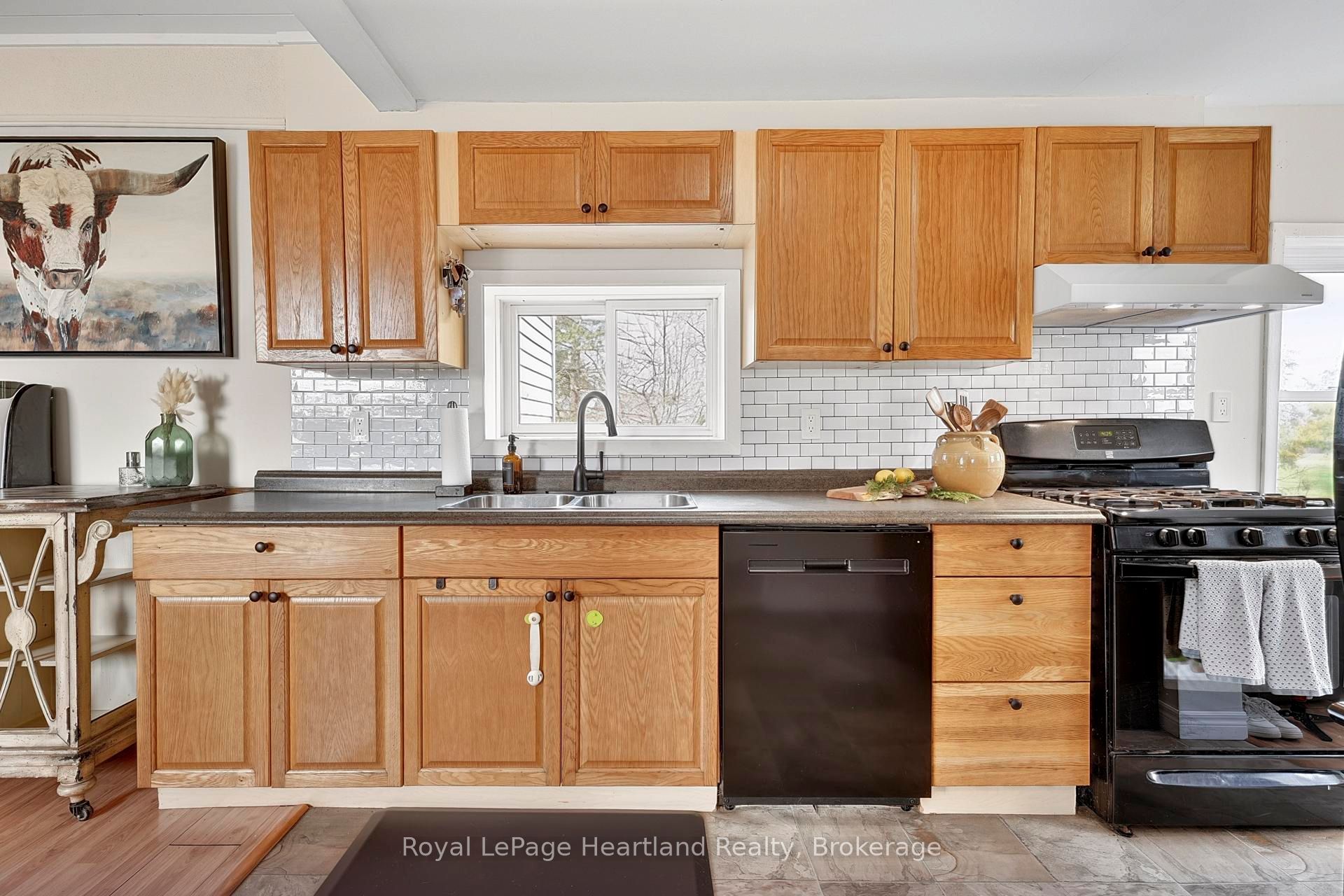 84688 Bluewater Highway Property Photo 5
