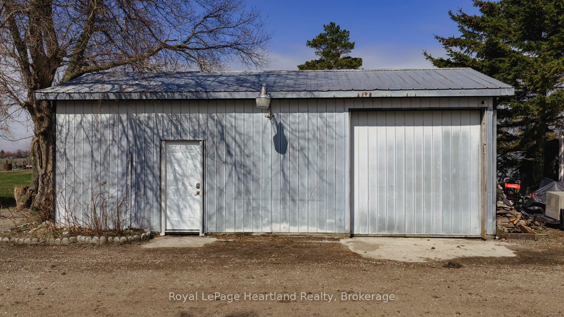 84688 Bluewater Highway Property Photo 38