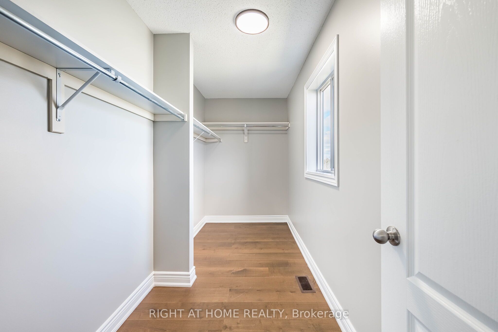 940 O'reilly Crescent Property Photo 25