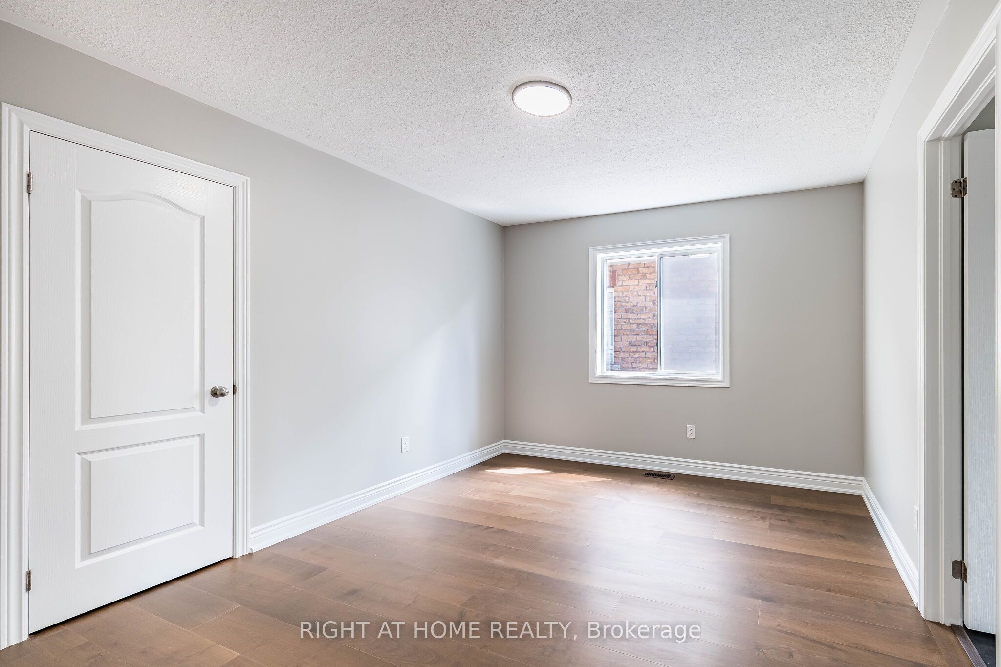 940 O'reilly Crescent Property Photo 34
