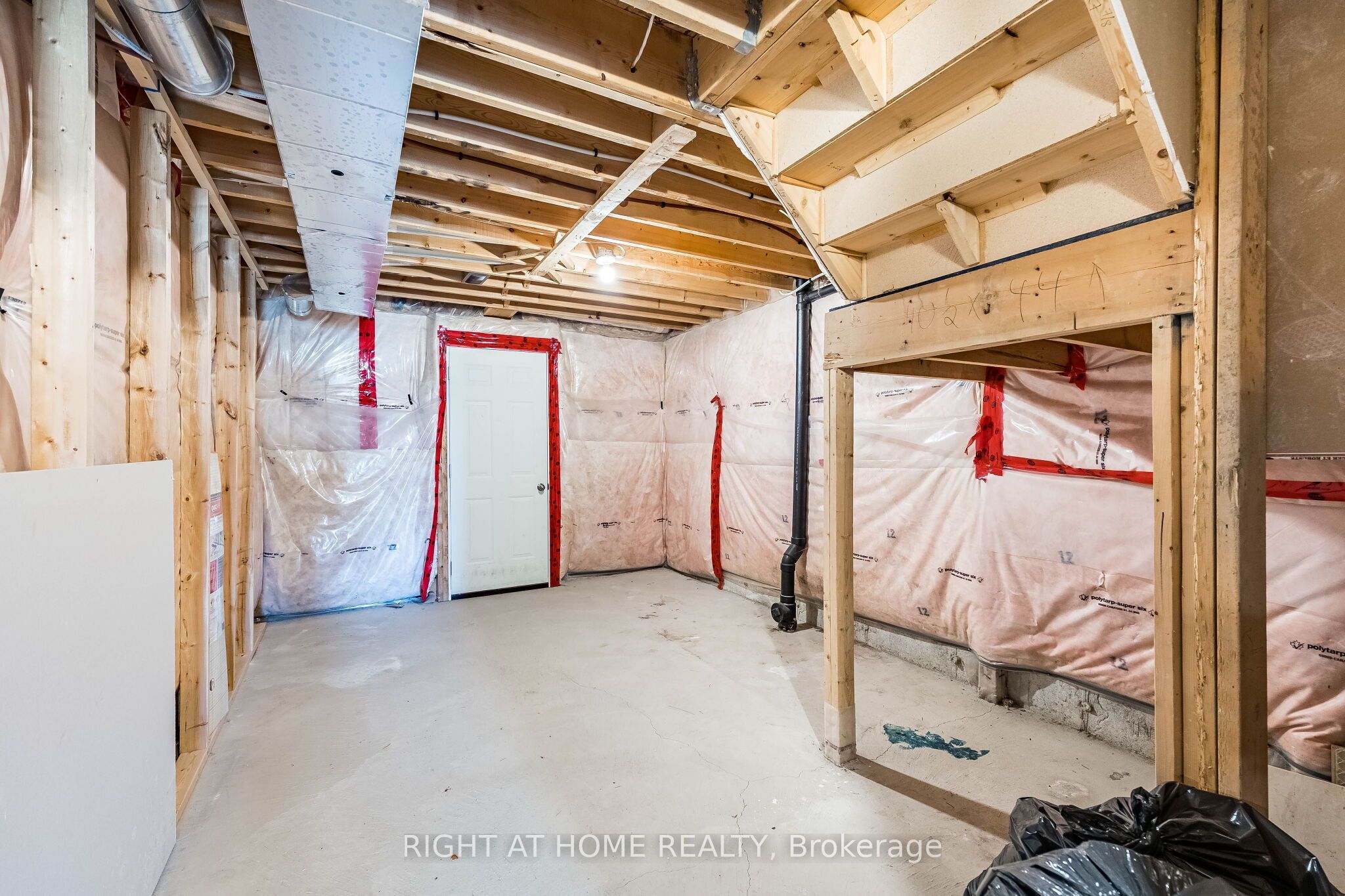 940 O'reilly Crescent Property Photo 42