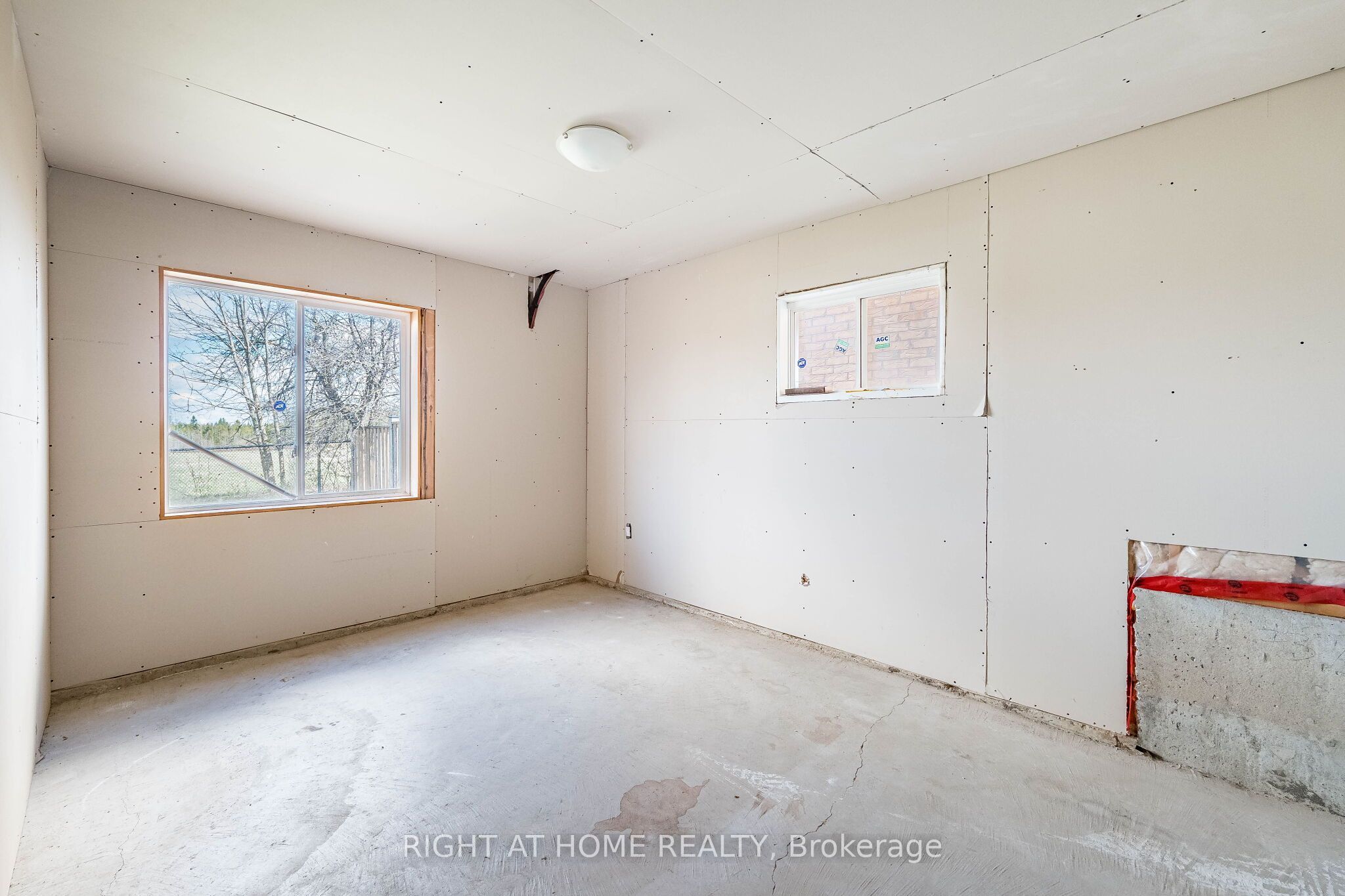 940 O'reilly Crescent Property Photo 45