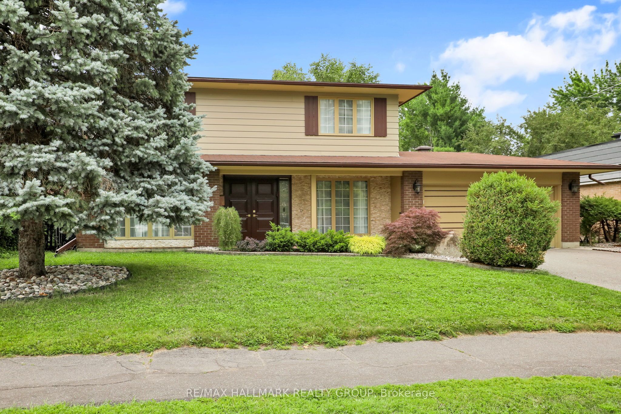 1712 Playfair Drive Property Photo 1