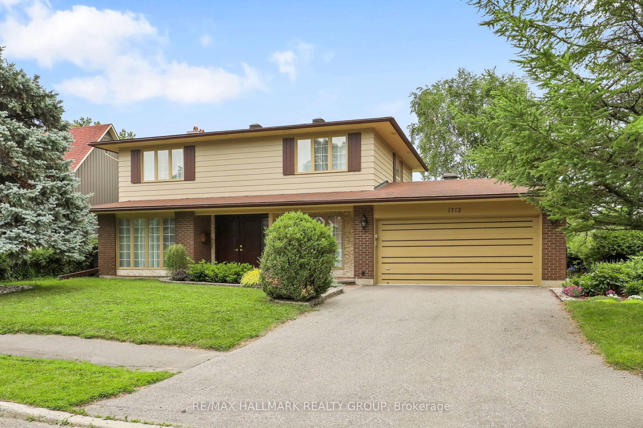 1712 Playfair Drive Property Photo 2