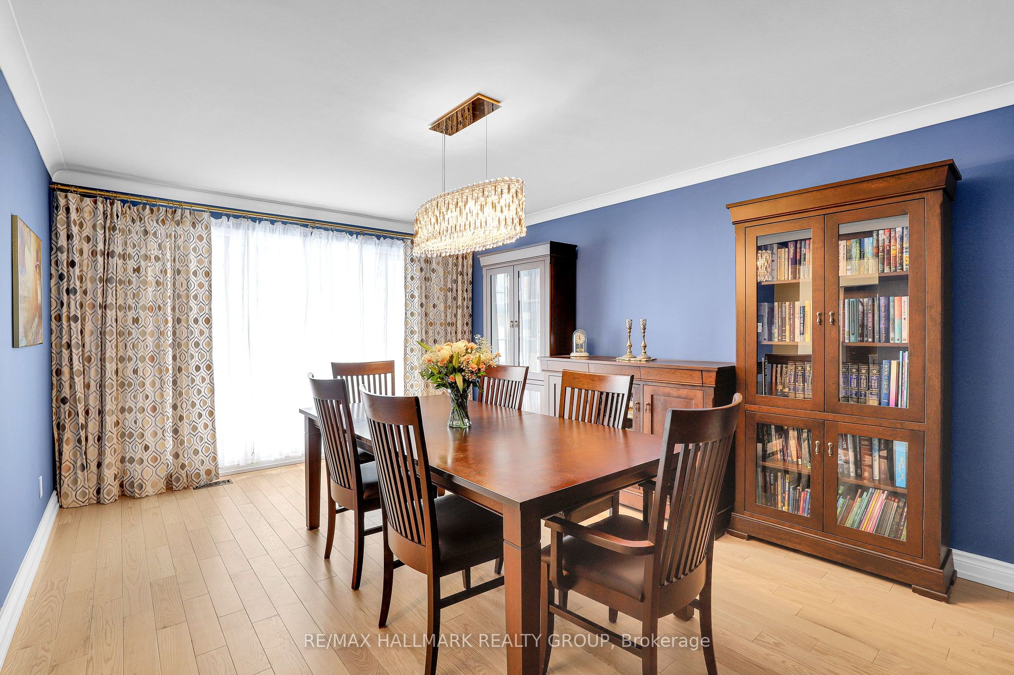 1712 Playfair Drive Property Photo 9