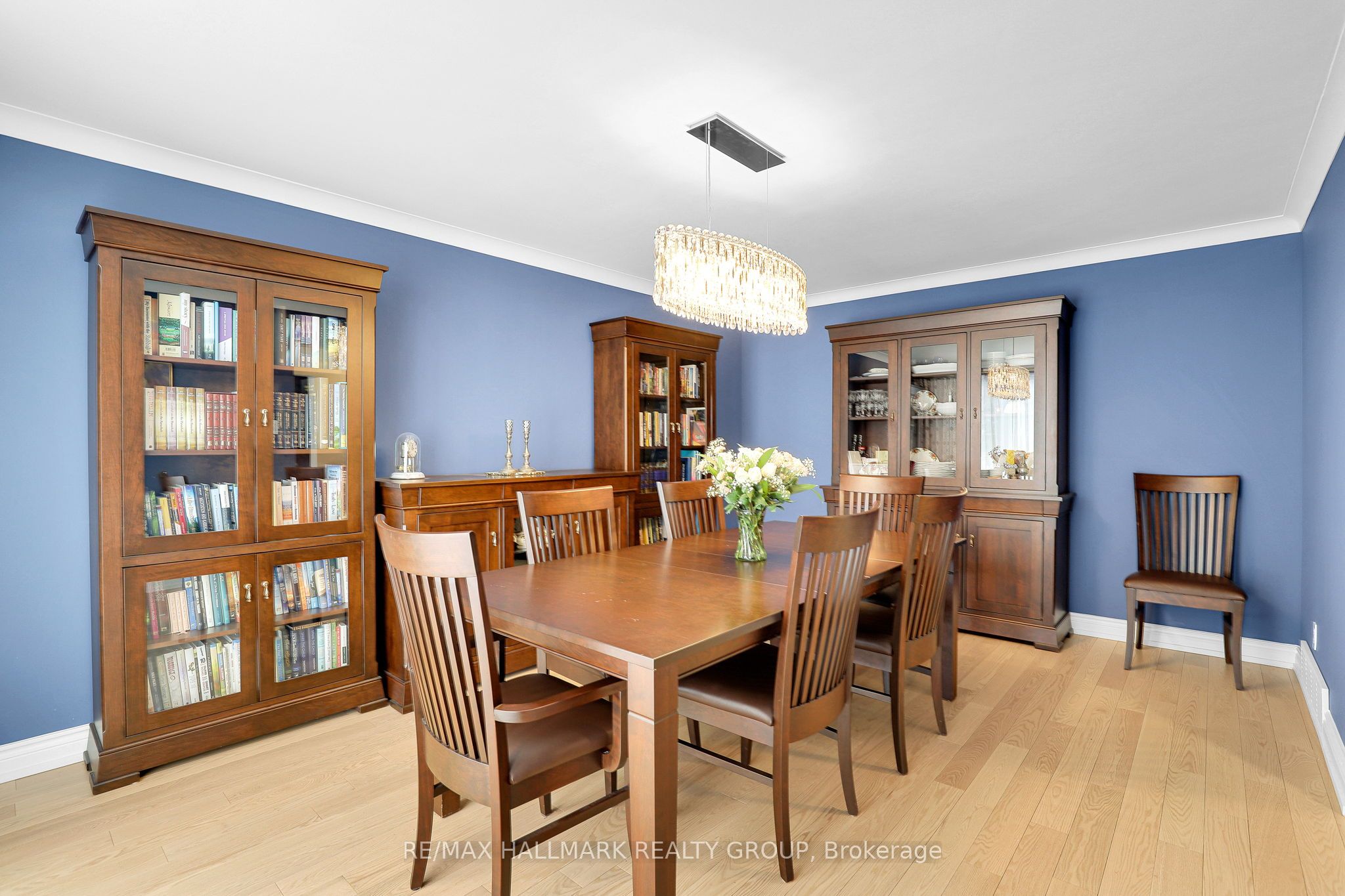 1712 Playfair Drive Property Photo 10