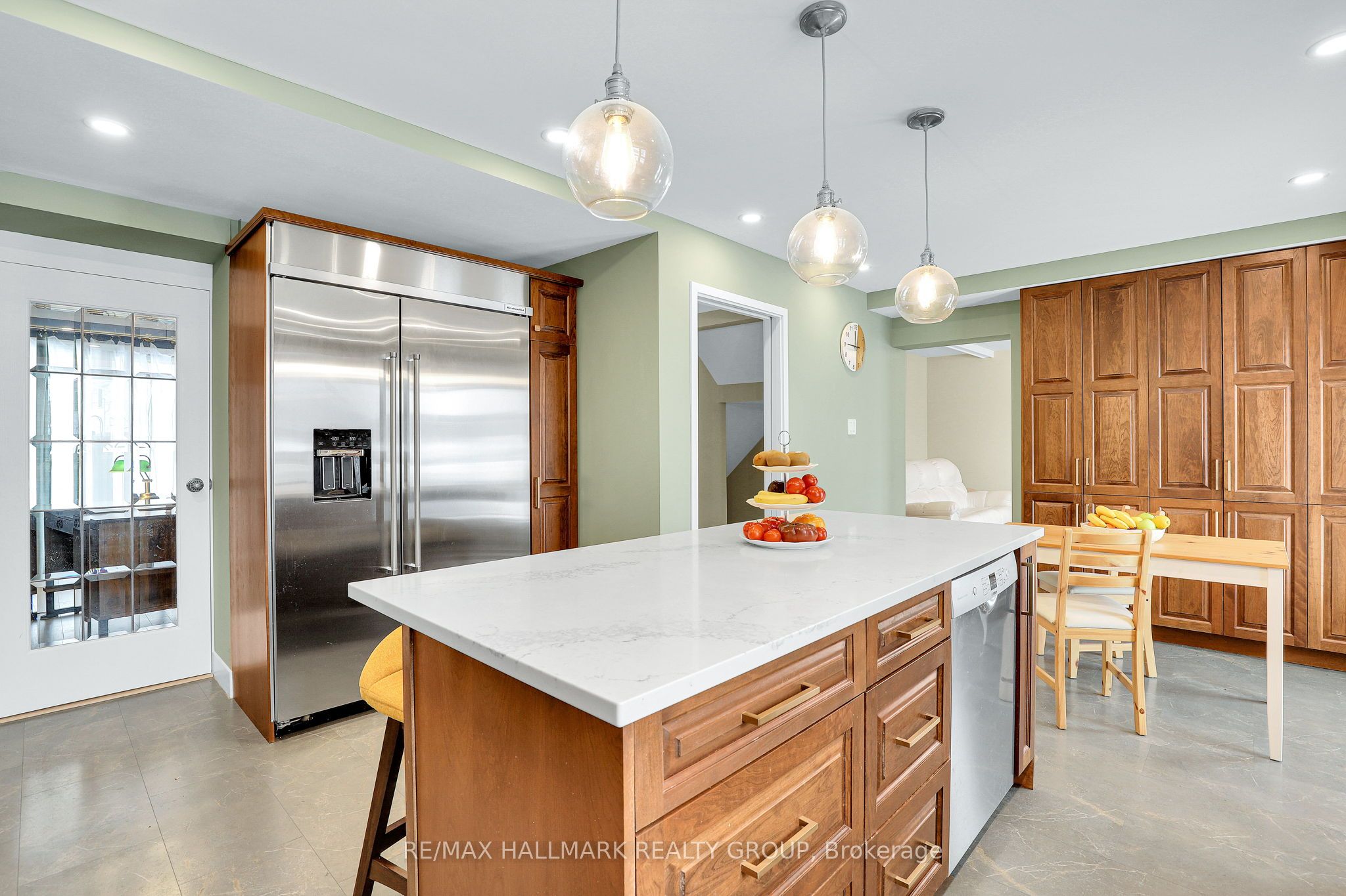 1712 Playfair Drive Property Photo 13