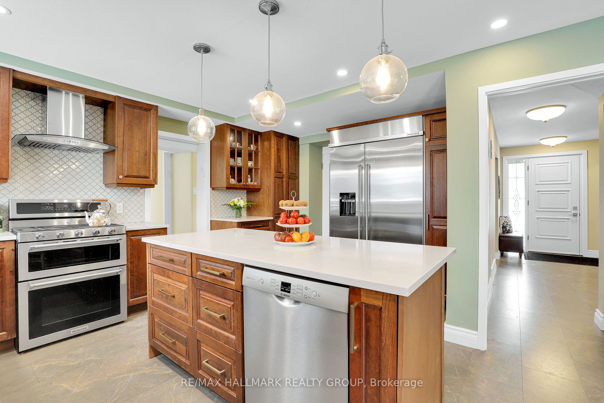 1712 Playfair Drive Property Photo 14