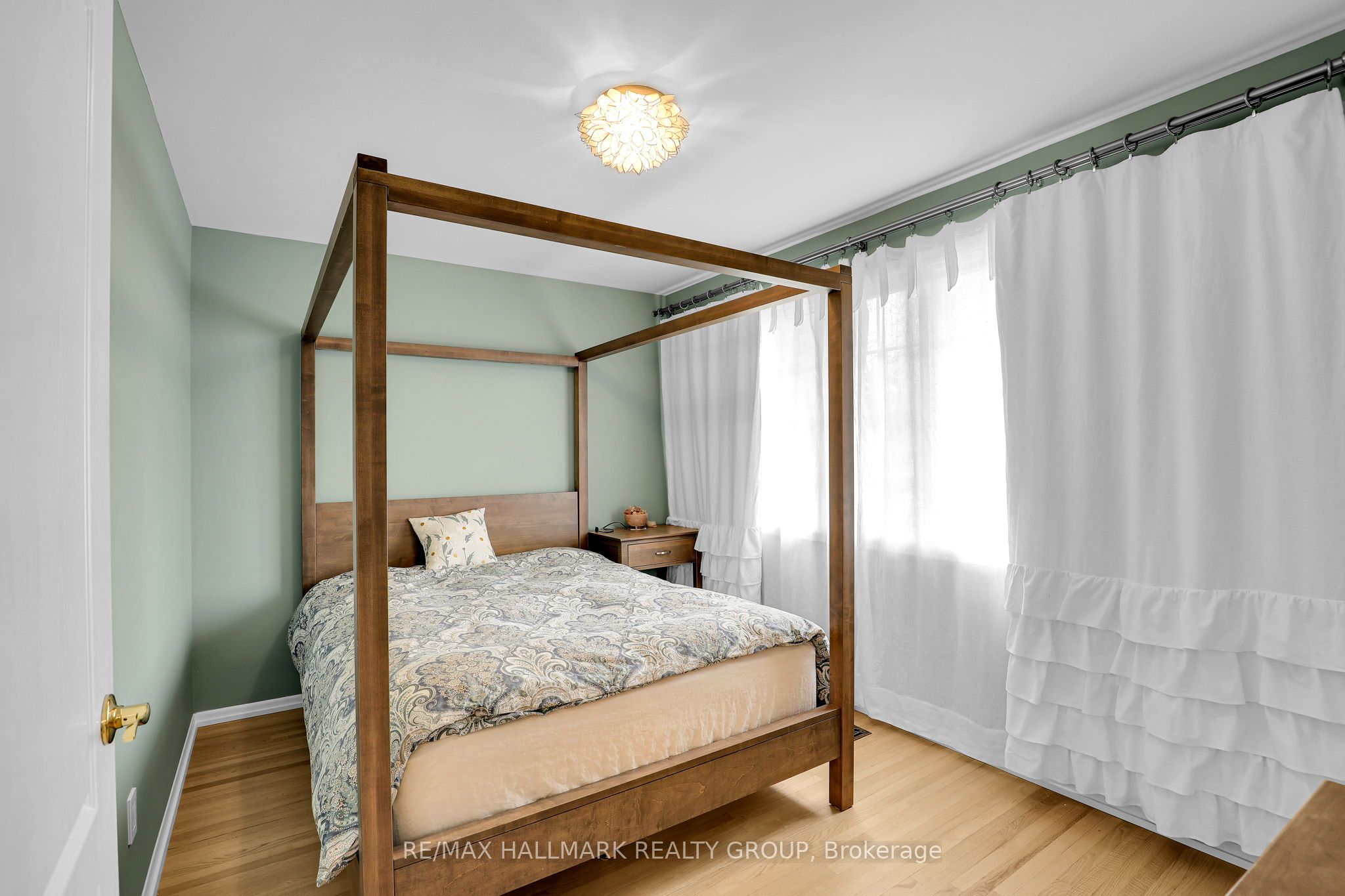 1712 Playfair Drive Property Photo 30