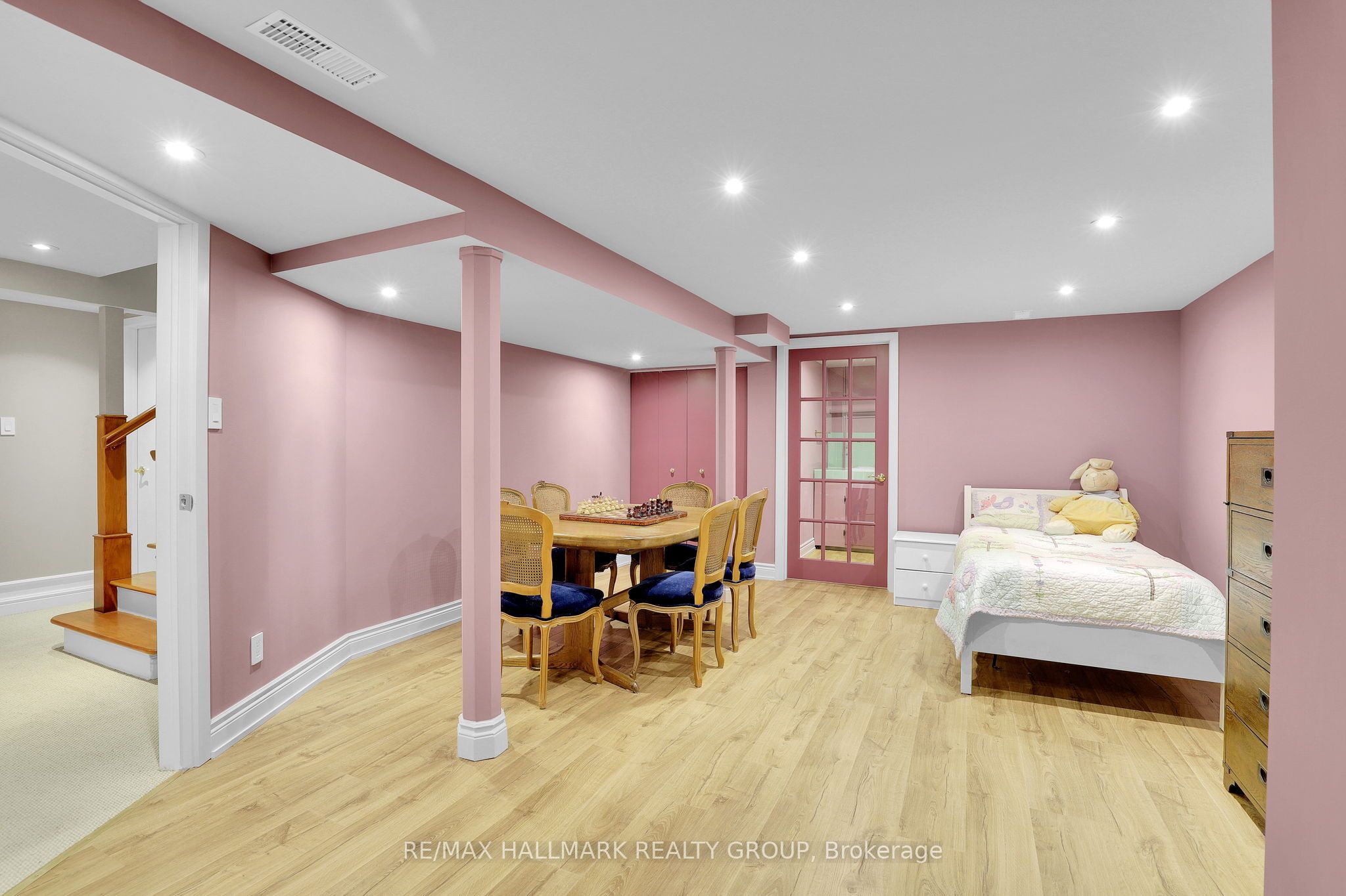 1712 Playfair Drive Property Photo 35