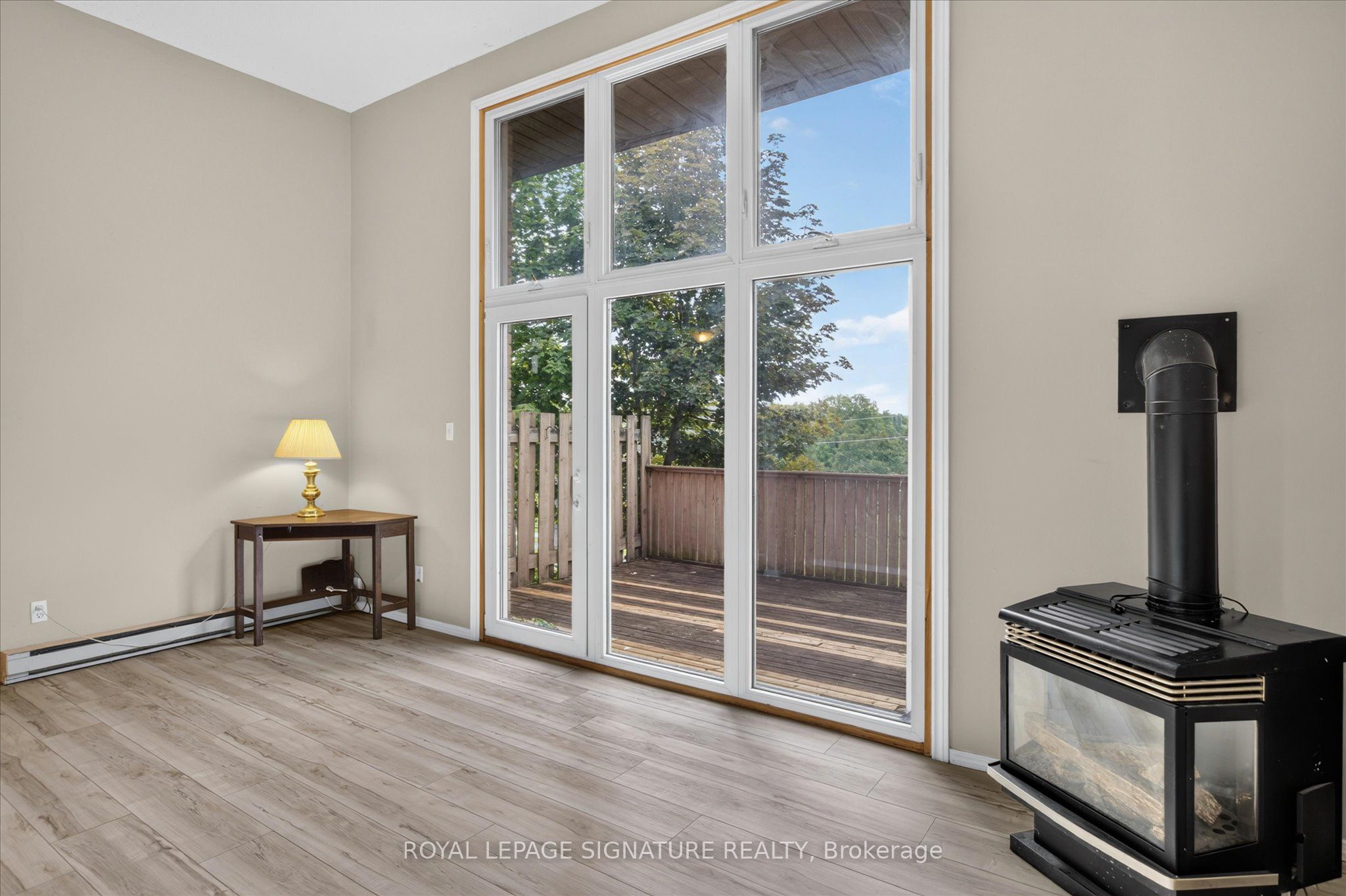 30 Champlain Crescent 36 Property Photo 6