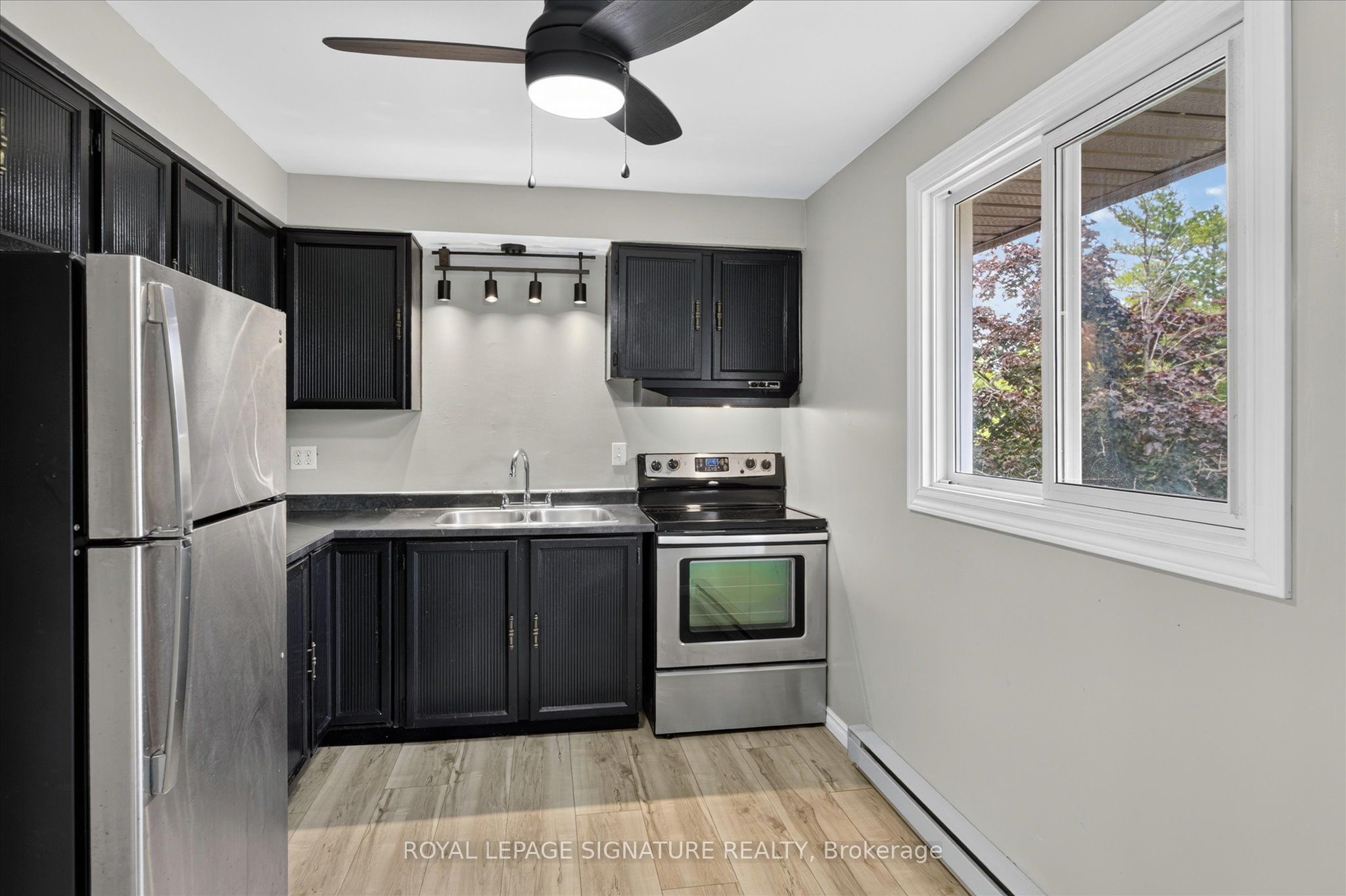 30 Champlain Crescent 36 Property Photo 20