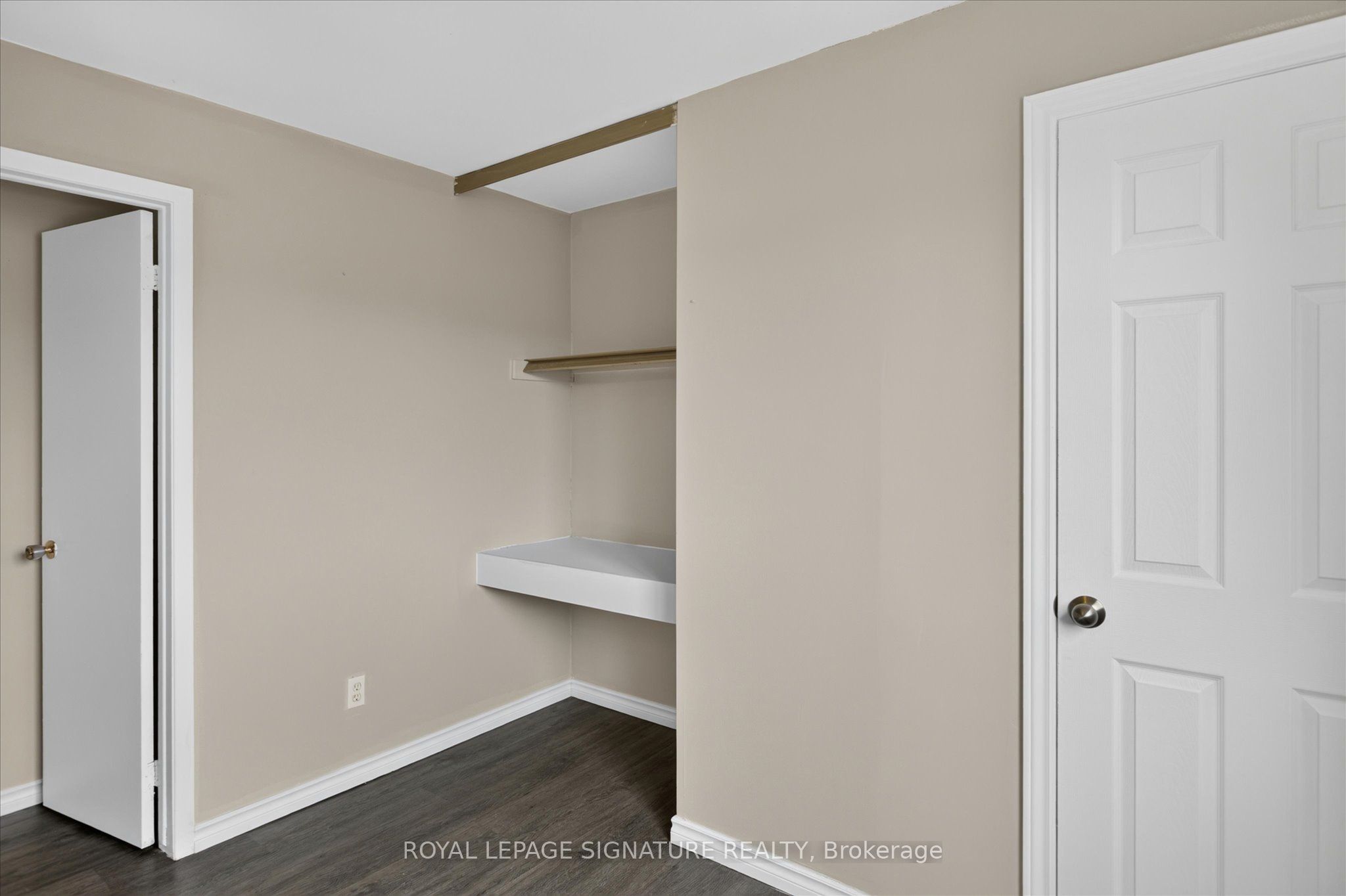 30 Champlain Crescent 36 Property Photo 27