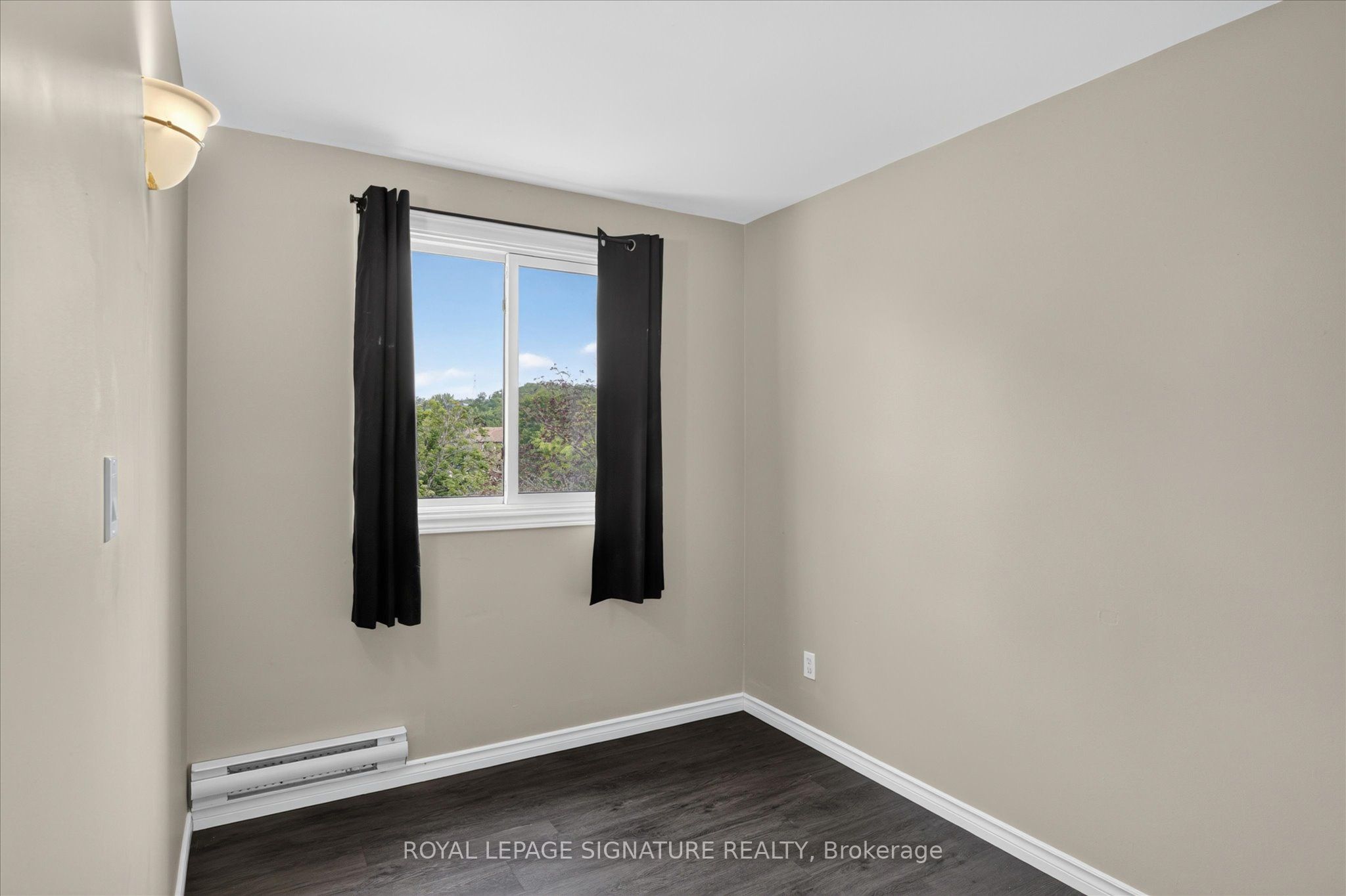 30 Champlain Crescent 36 Property Photo 30