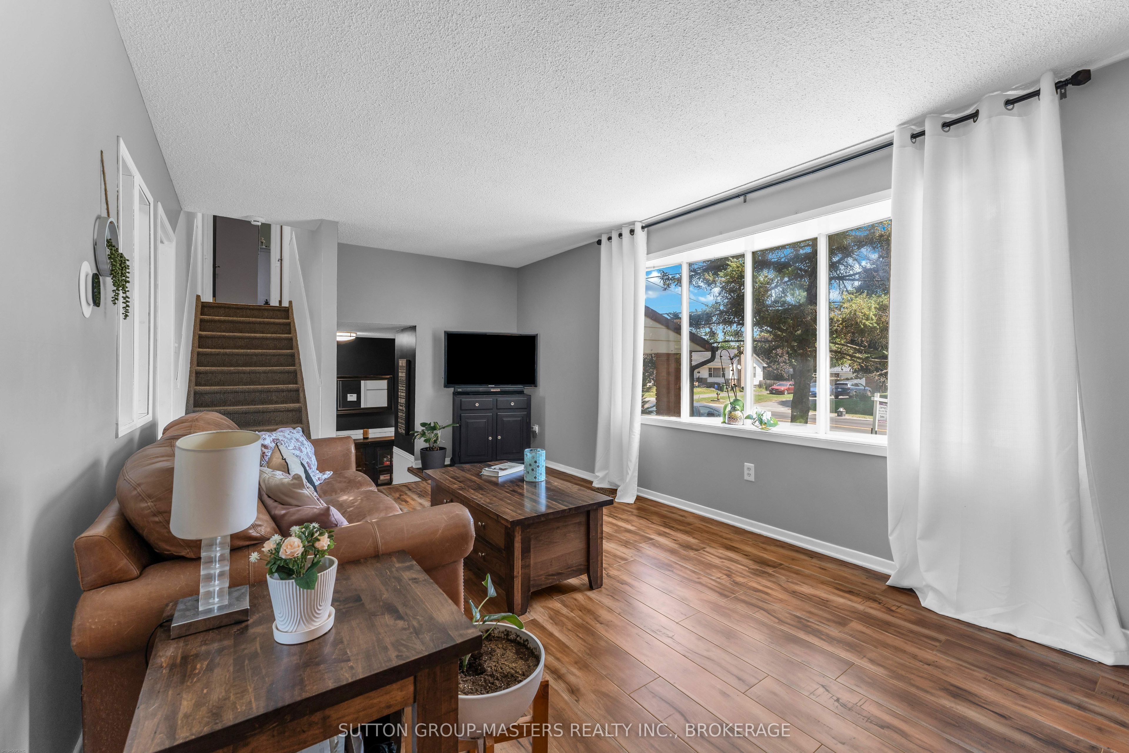 715 E Collins Bay Road Property Photo 7