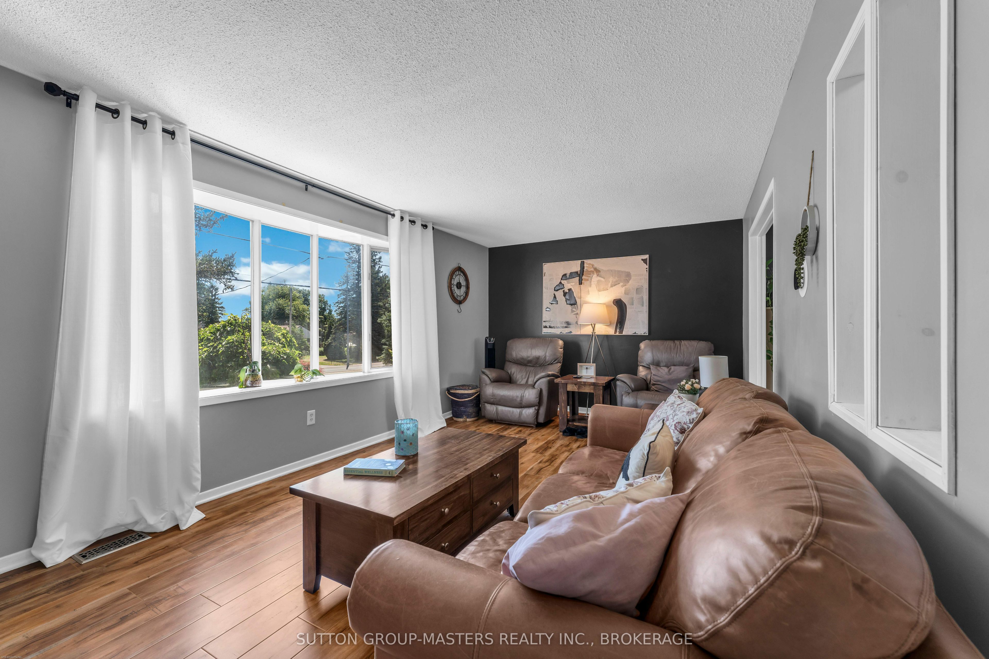 715 E Collins Bay Road Property Photo 8