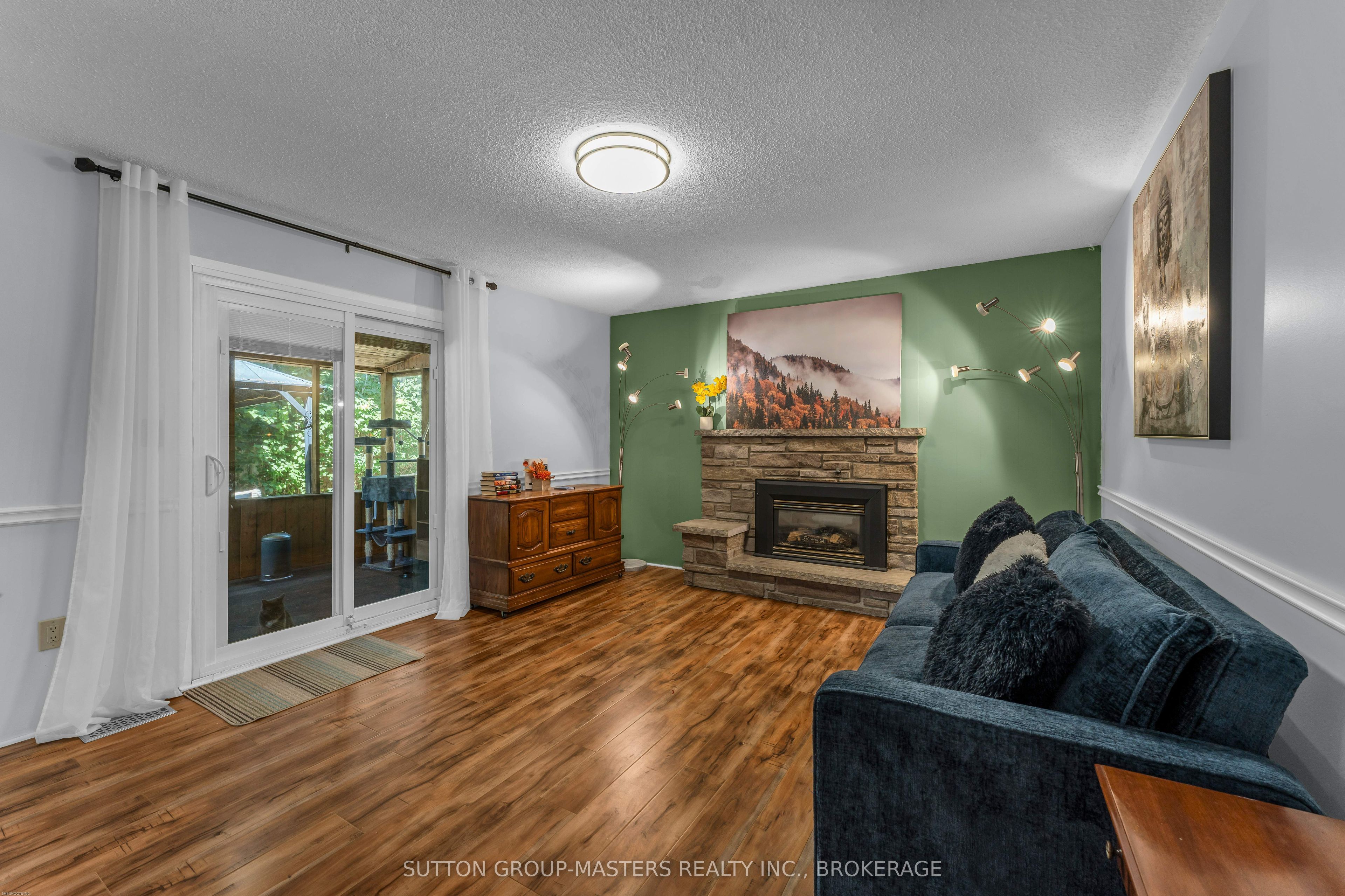 715 E Collins Bay Road Property Photo 16
