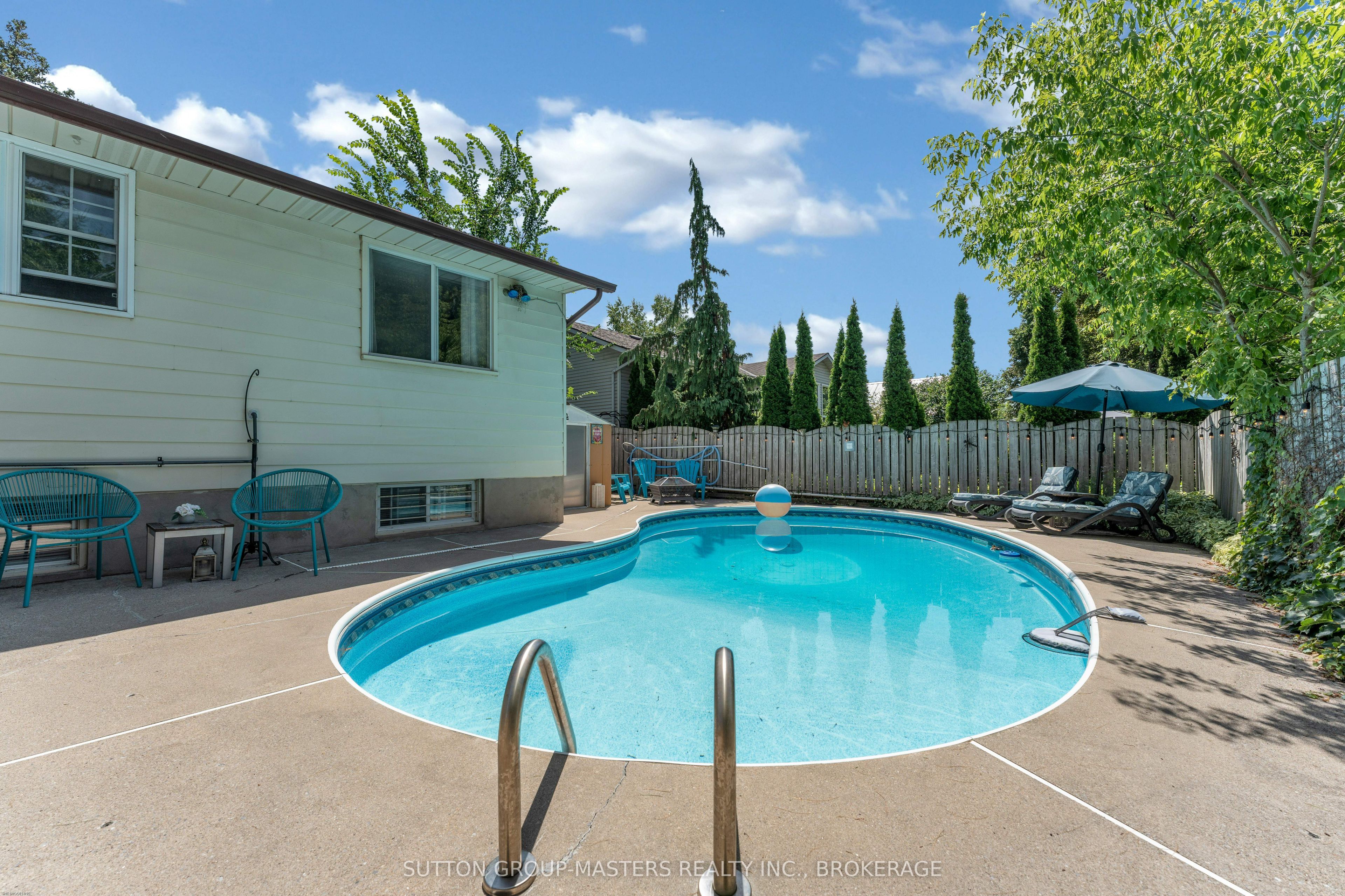 715 E Collins Bay Road Property Photo 36