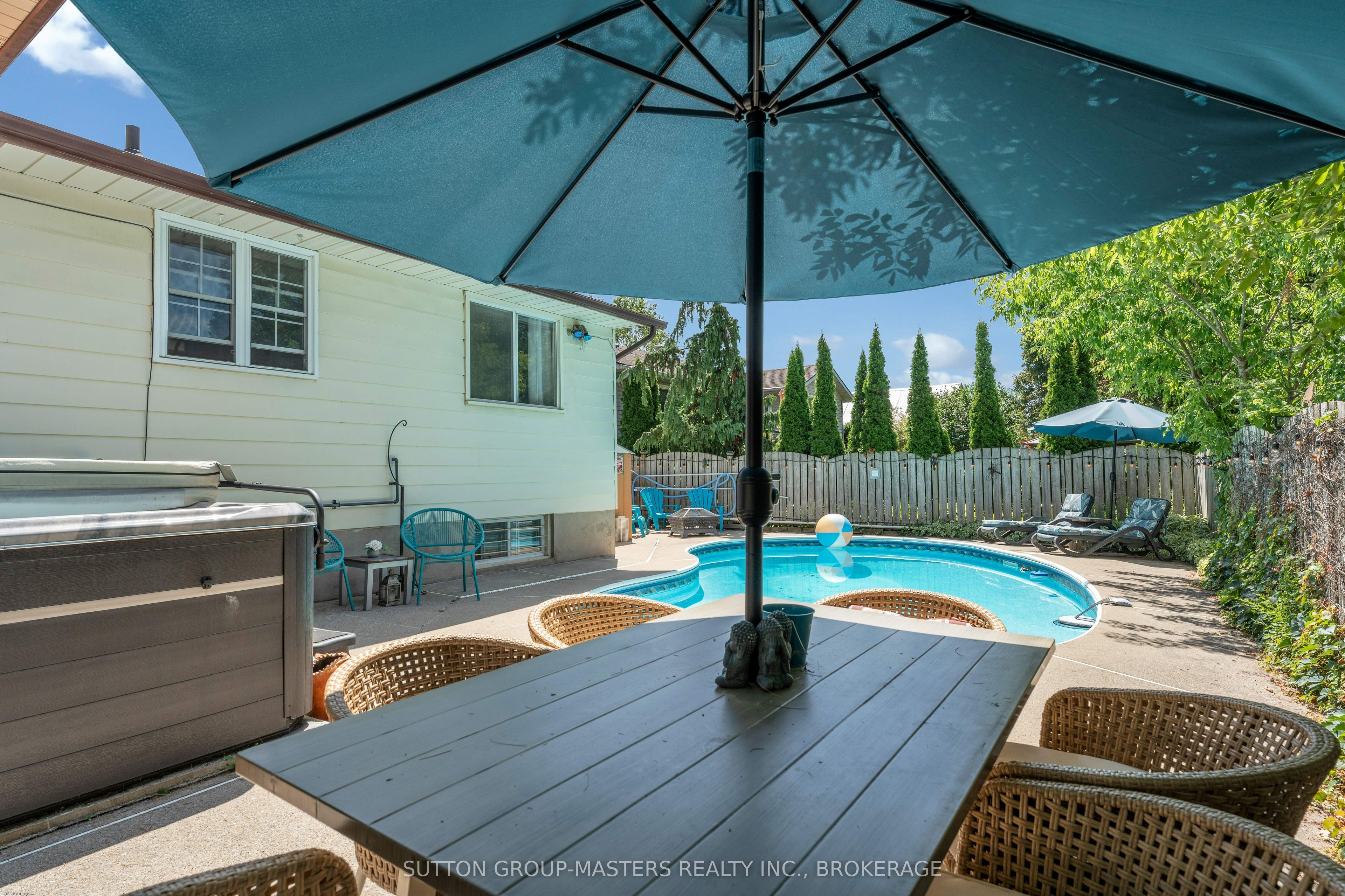 715 E Collins Bay Road Property Photo 40