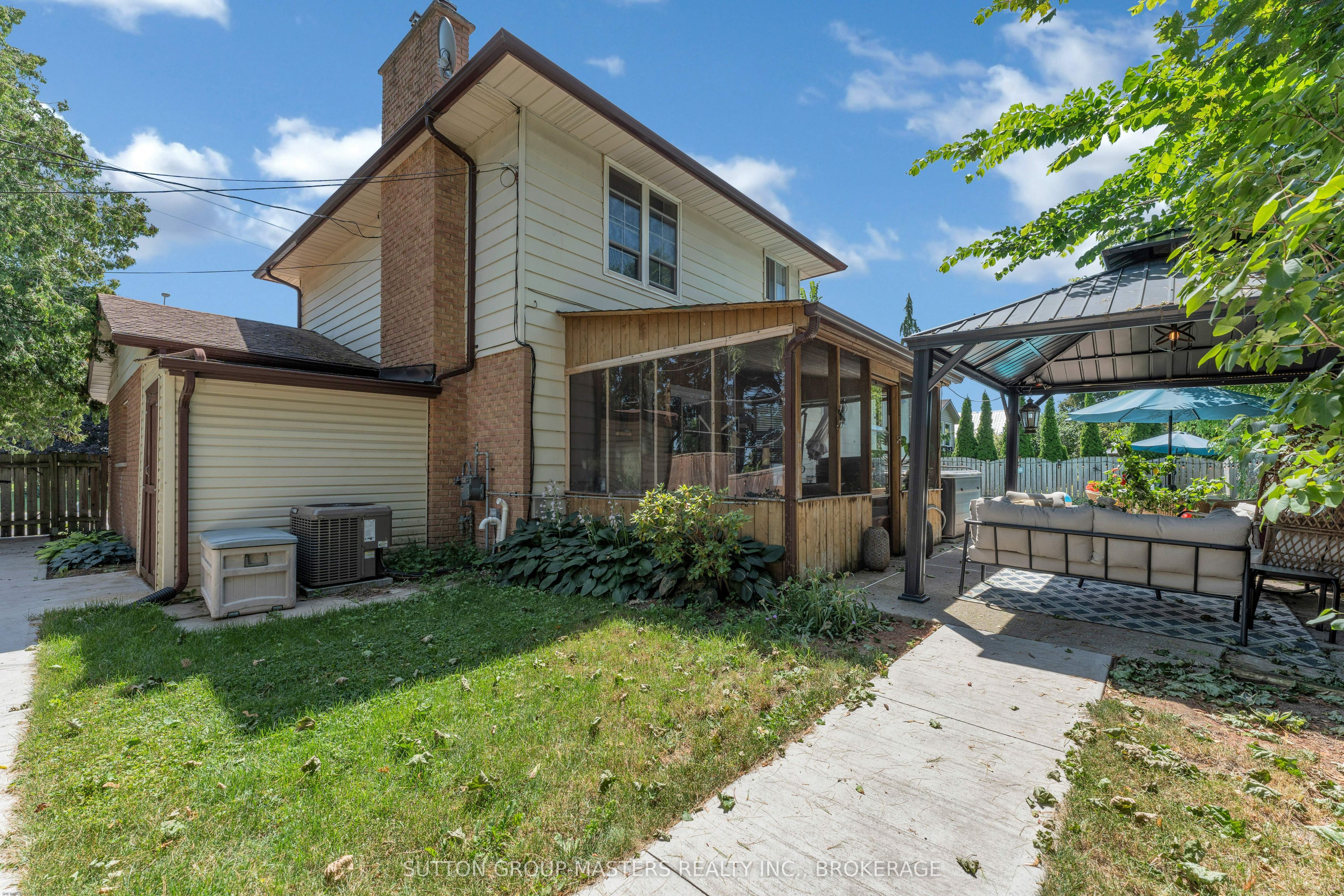 715 E Collins Bay Road Property Photo 45
