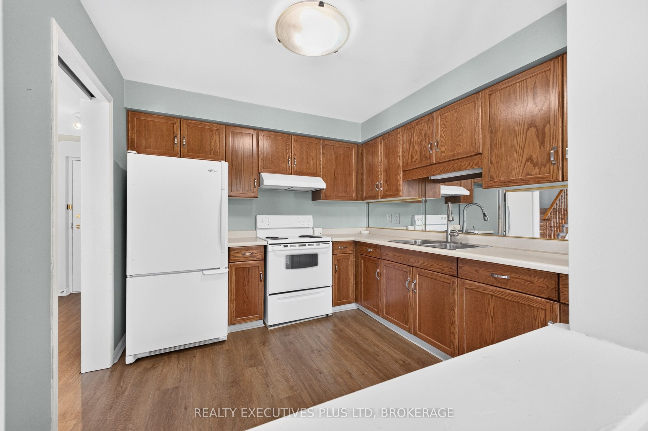 6044 Swayze Drive 6 Property Photo 13
