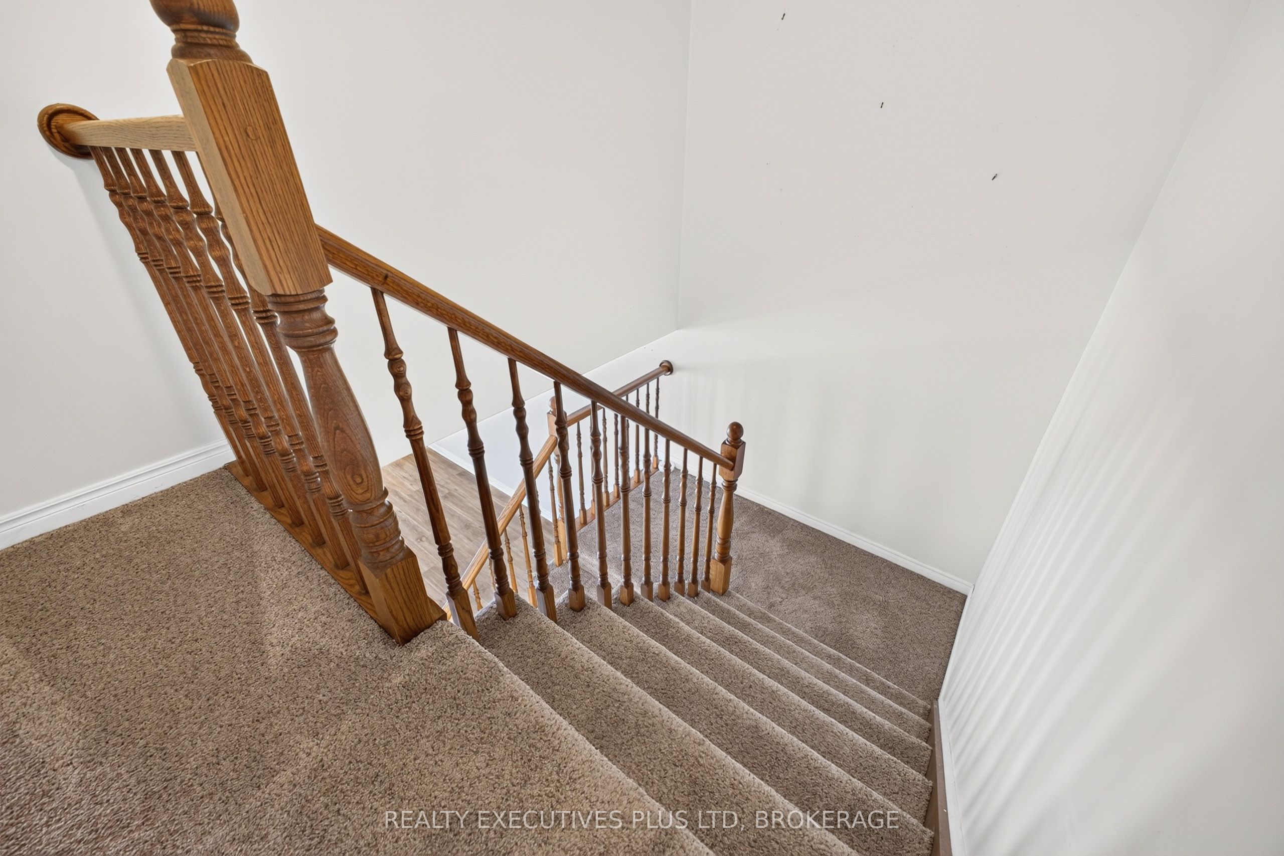 6044 Swayze Drive 6 Property Photo 26