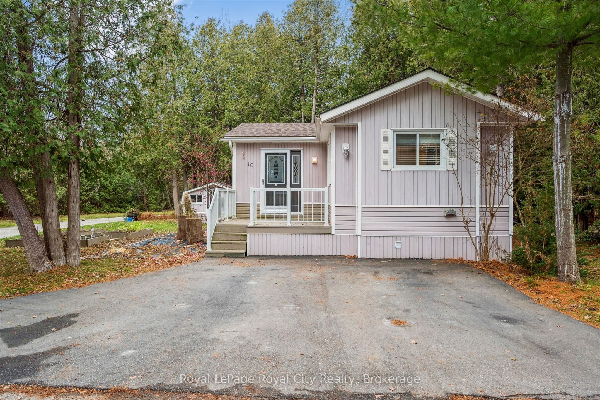 10 Spruce Avenue Property Photo 5