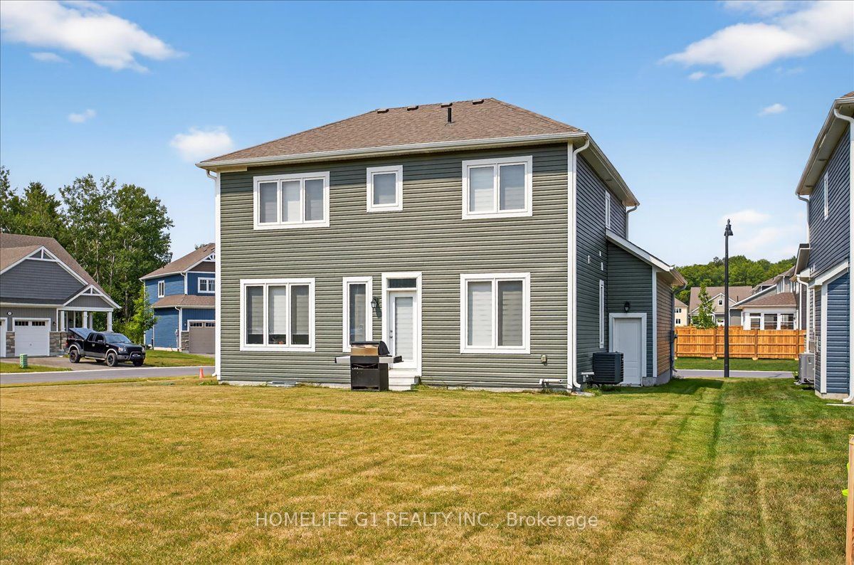 5 Dyer Crescent Property Photo 5