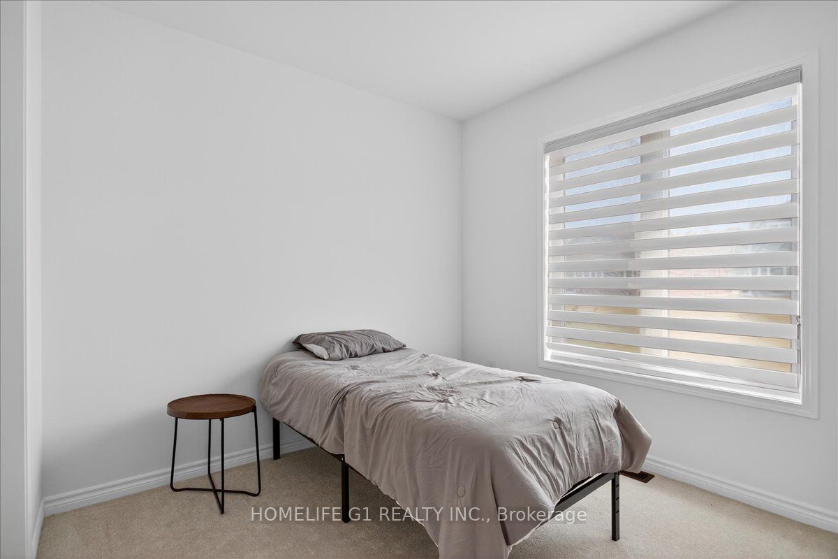 5 Dyer Crescent Property Photo 21