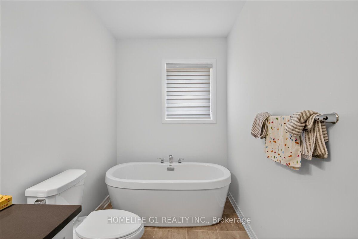 5 Dyer Crescent Property Photo 29