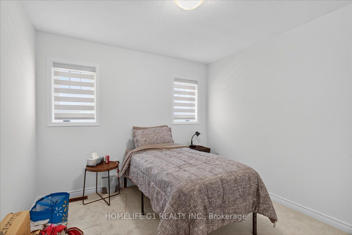 5 Dyer Crescent Property Photo 31