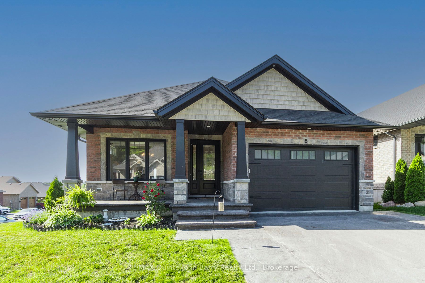 8 Tackaberry Drive Property Photo 1