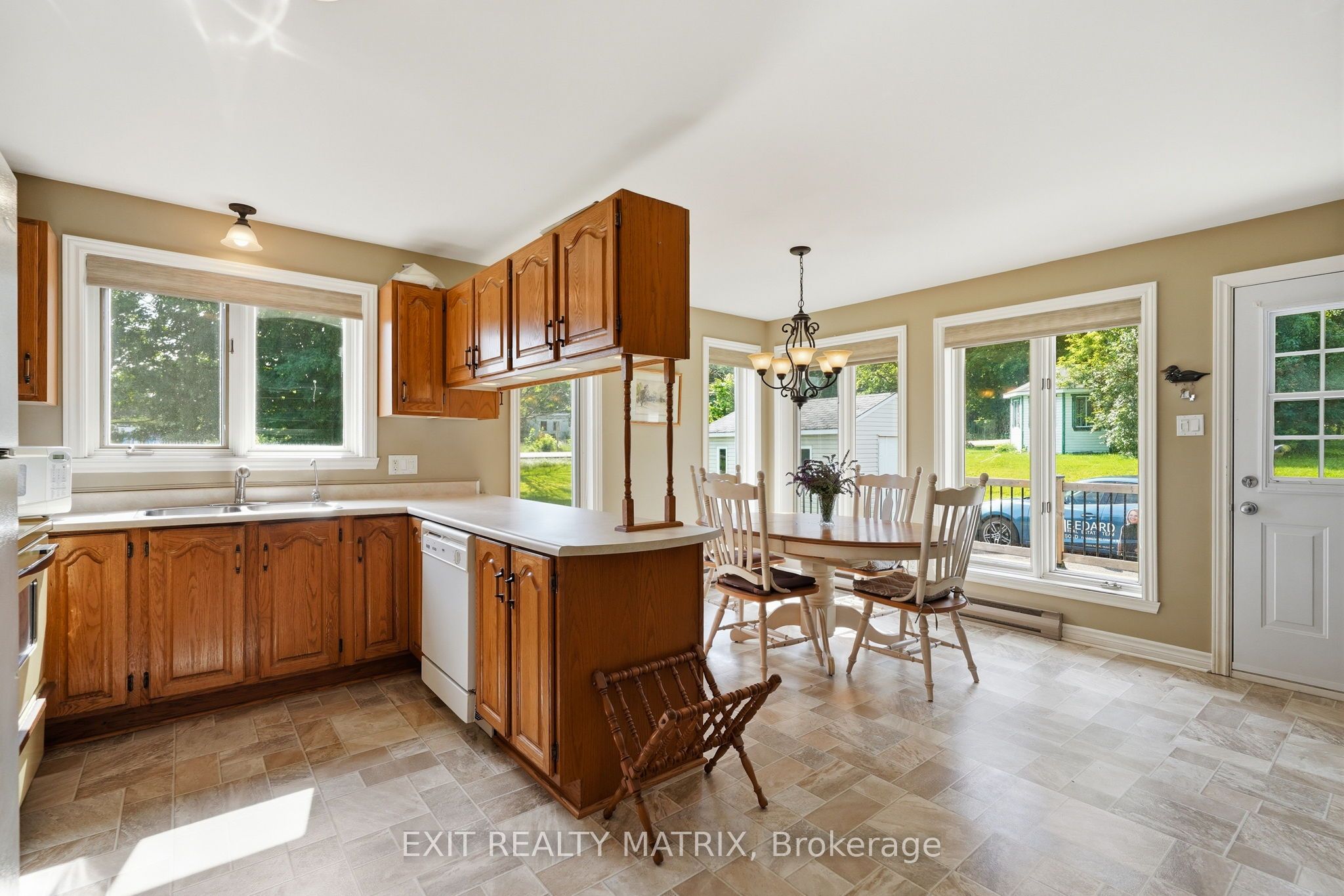 3 Hillview Circle Property Photo 12