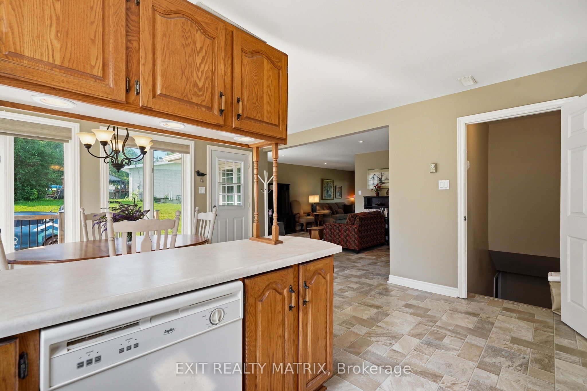 3 Hillview Circle Property Photo 14