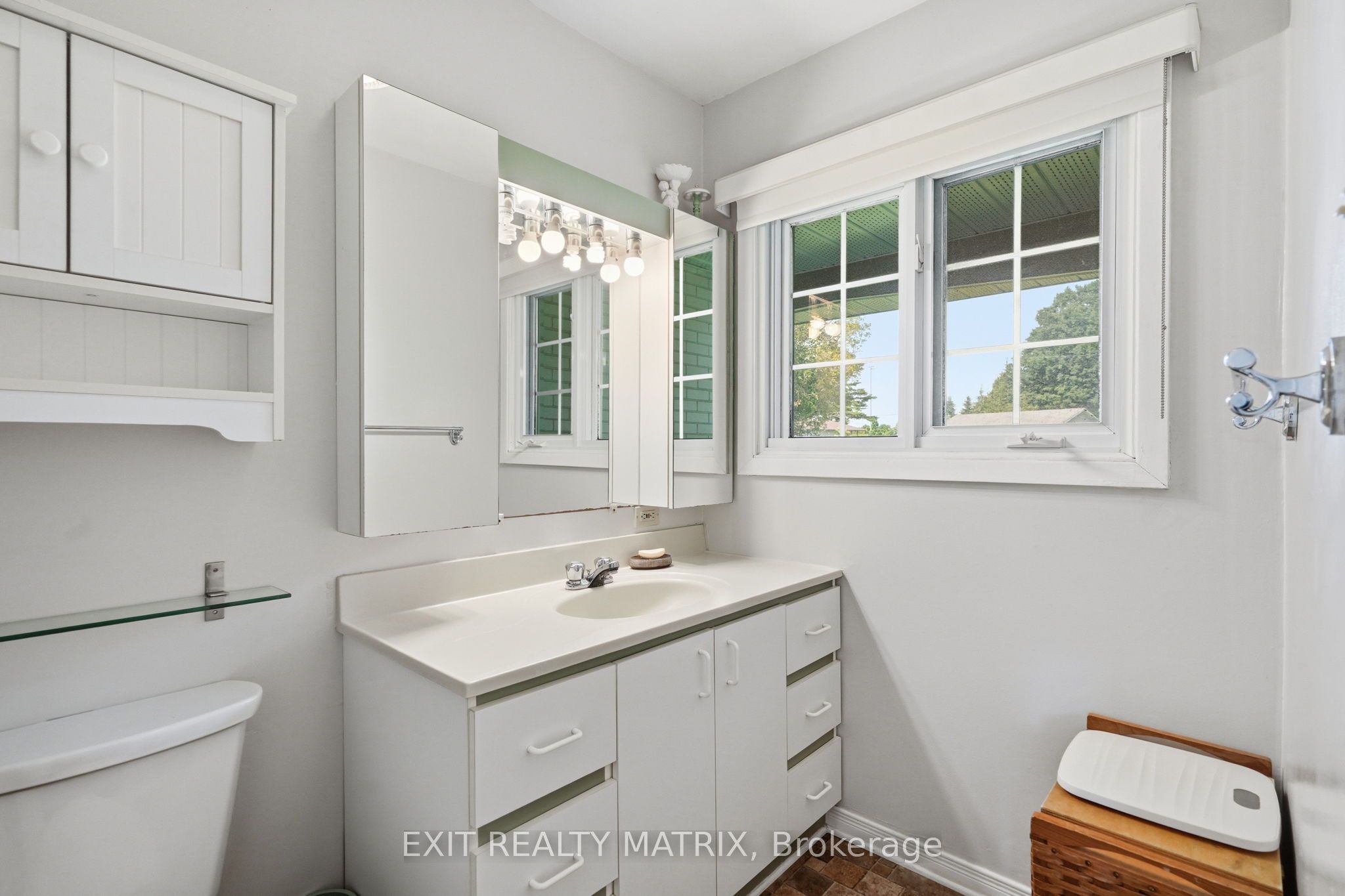 3 Hillview Circle Property Photo 18
