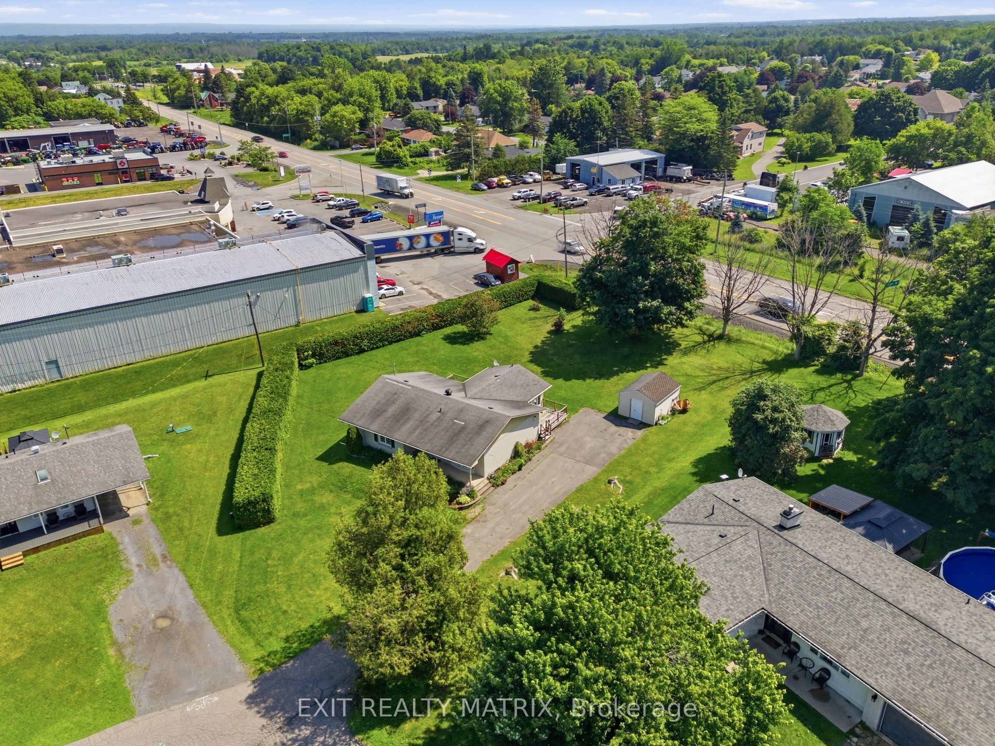 3 Hillview Circle Property Photo 31
