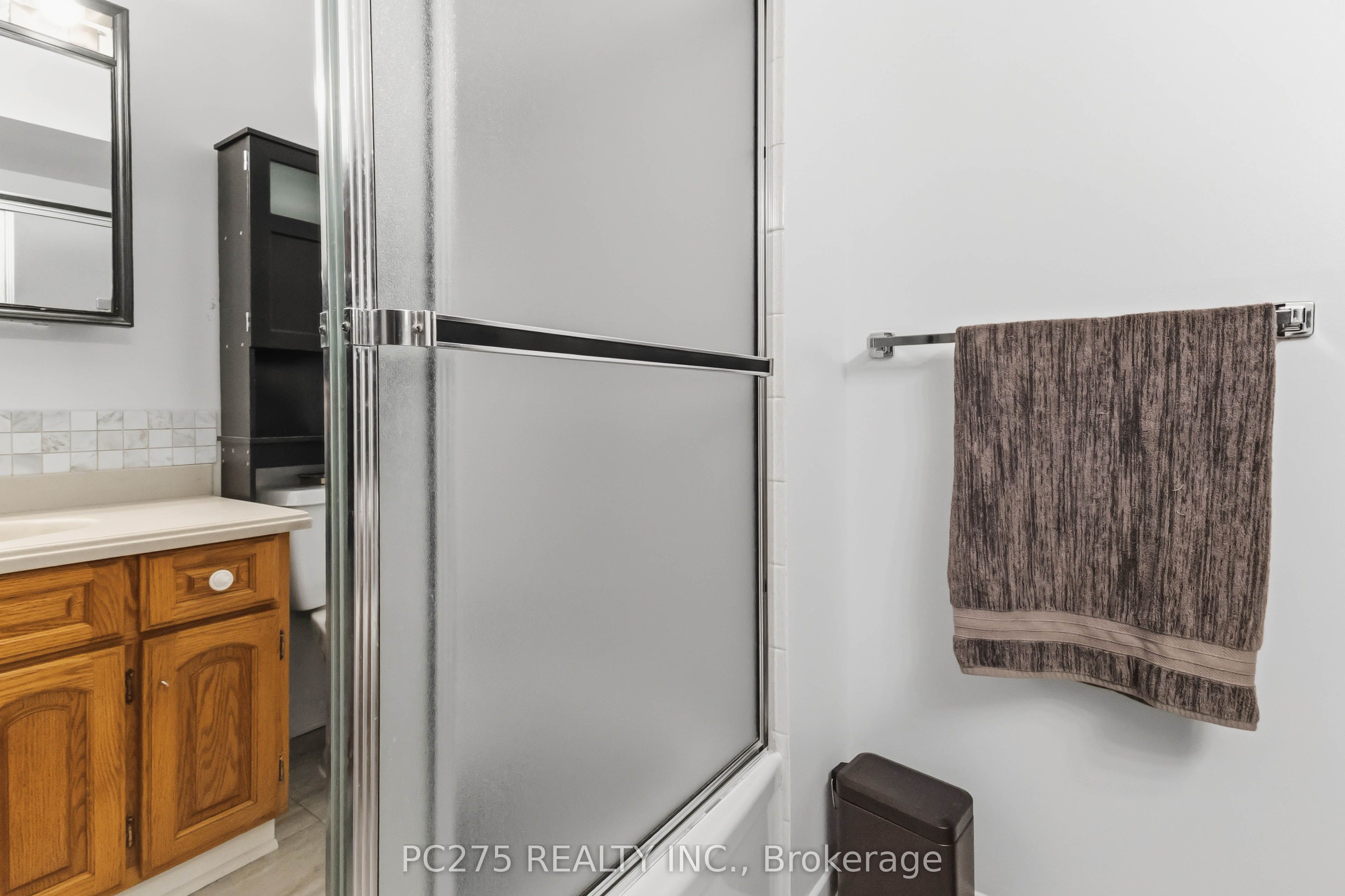 615 Deveron Crescent Property Photo 25