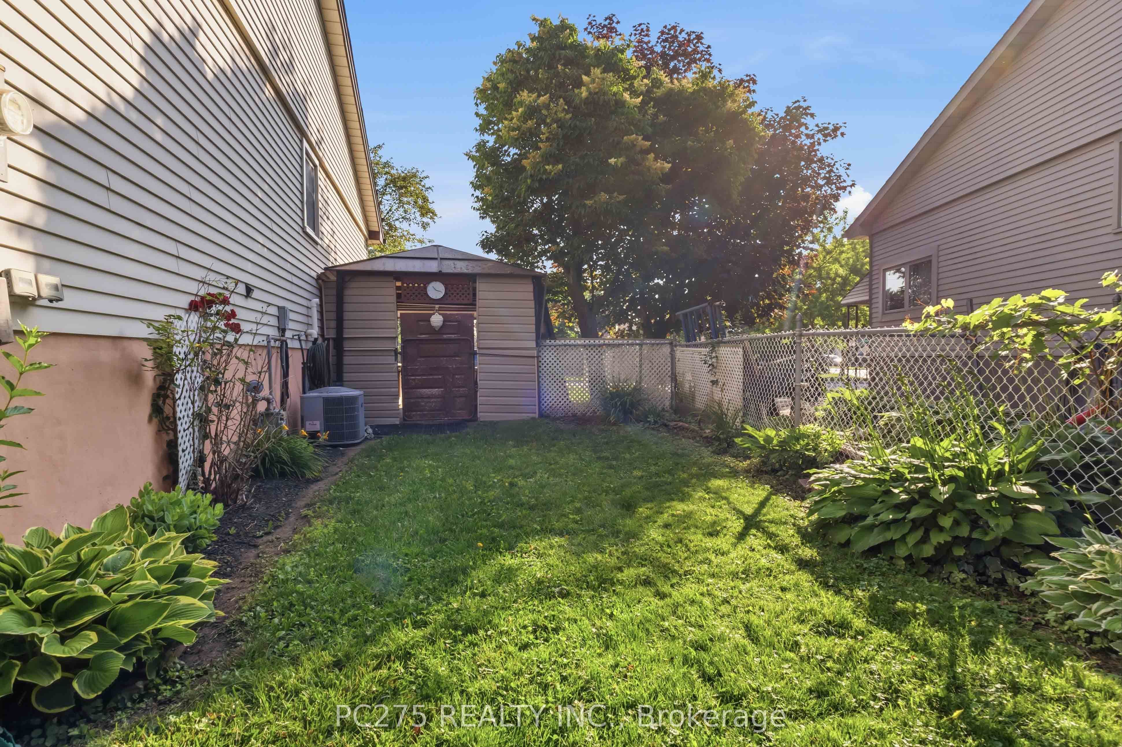 615 Deveron Crescent Property Photo 40