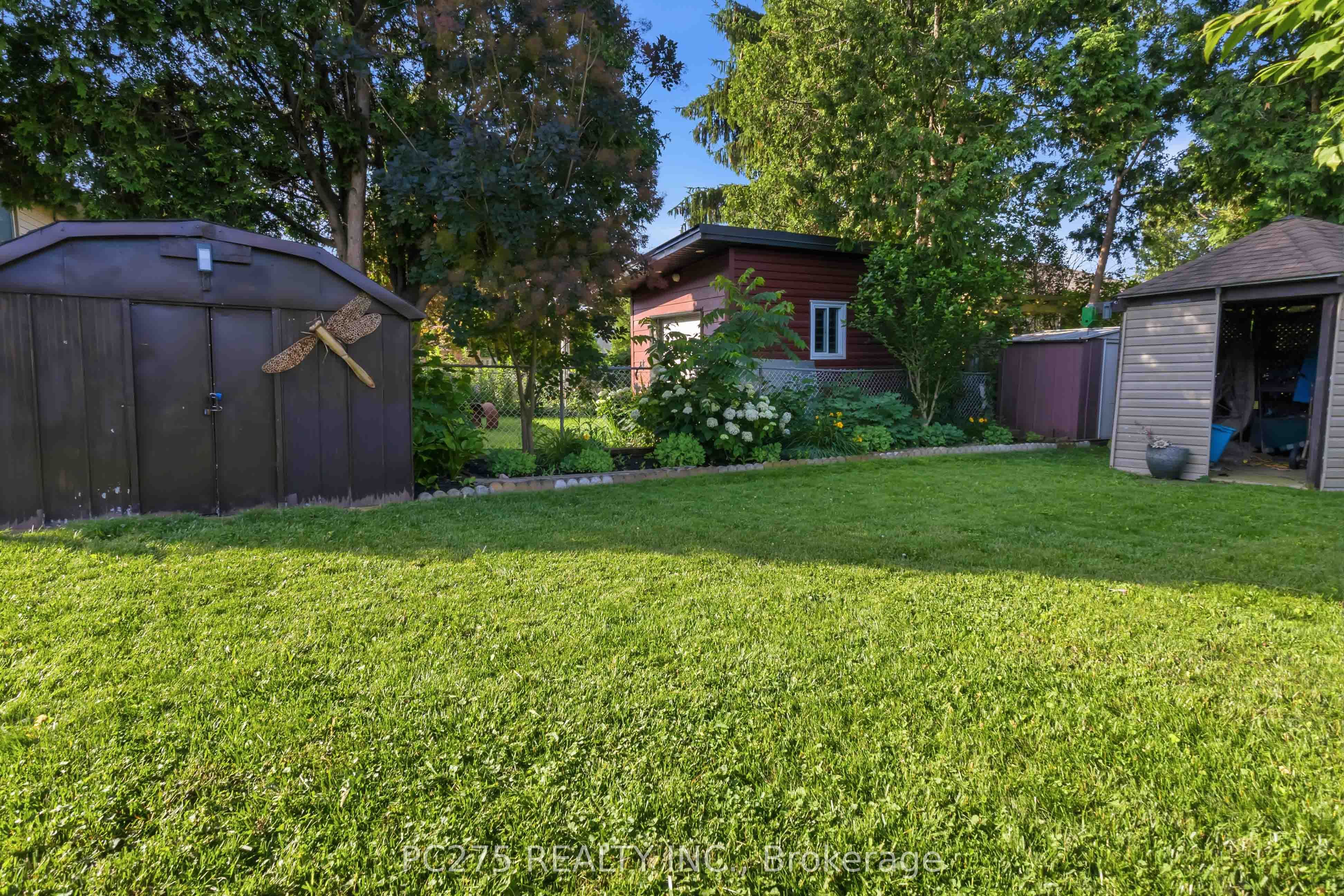 615 Deveron Crescent Property Photo 45