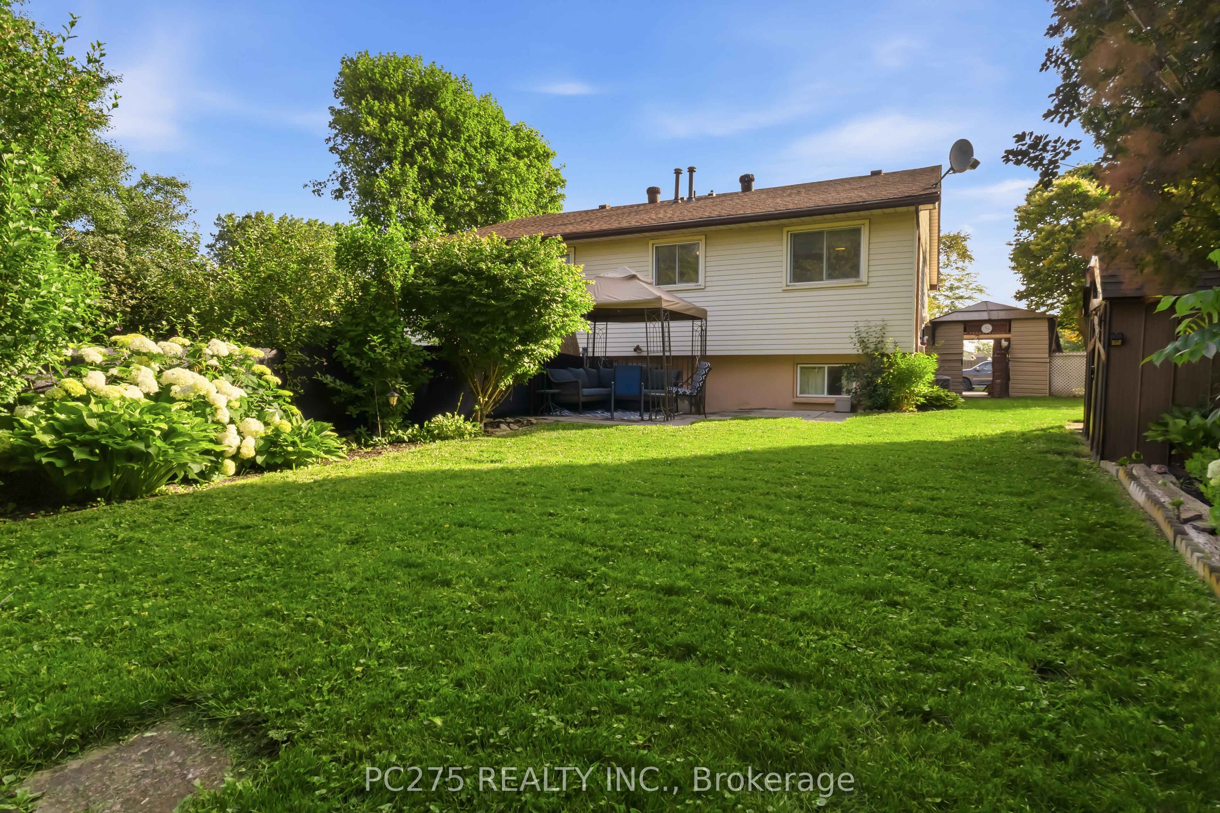 615 Deveron Crescent Property Photo 47
